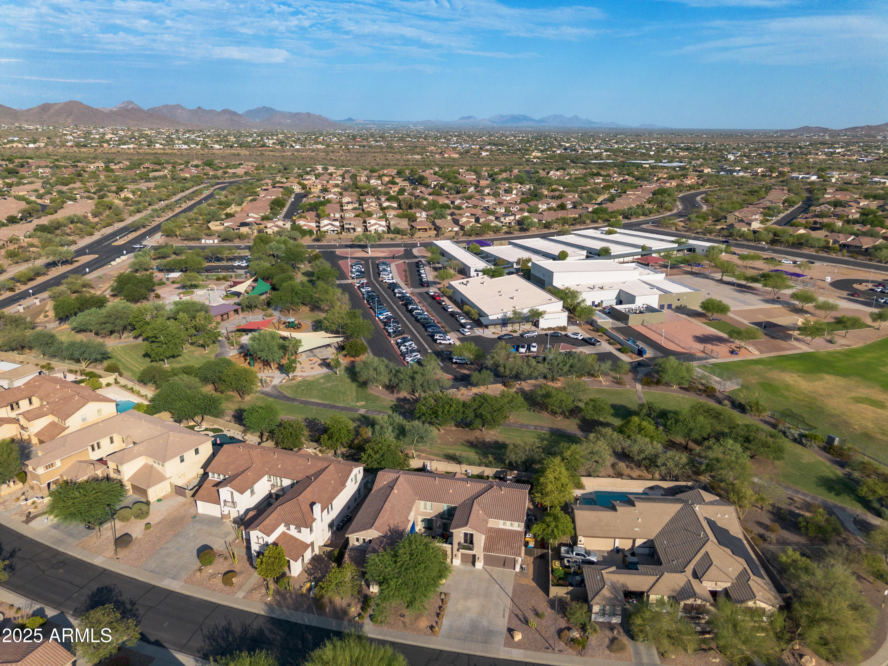 40213 N NOBLE HAWK Court