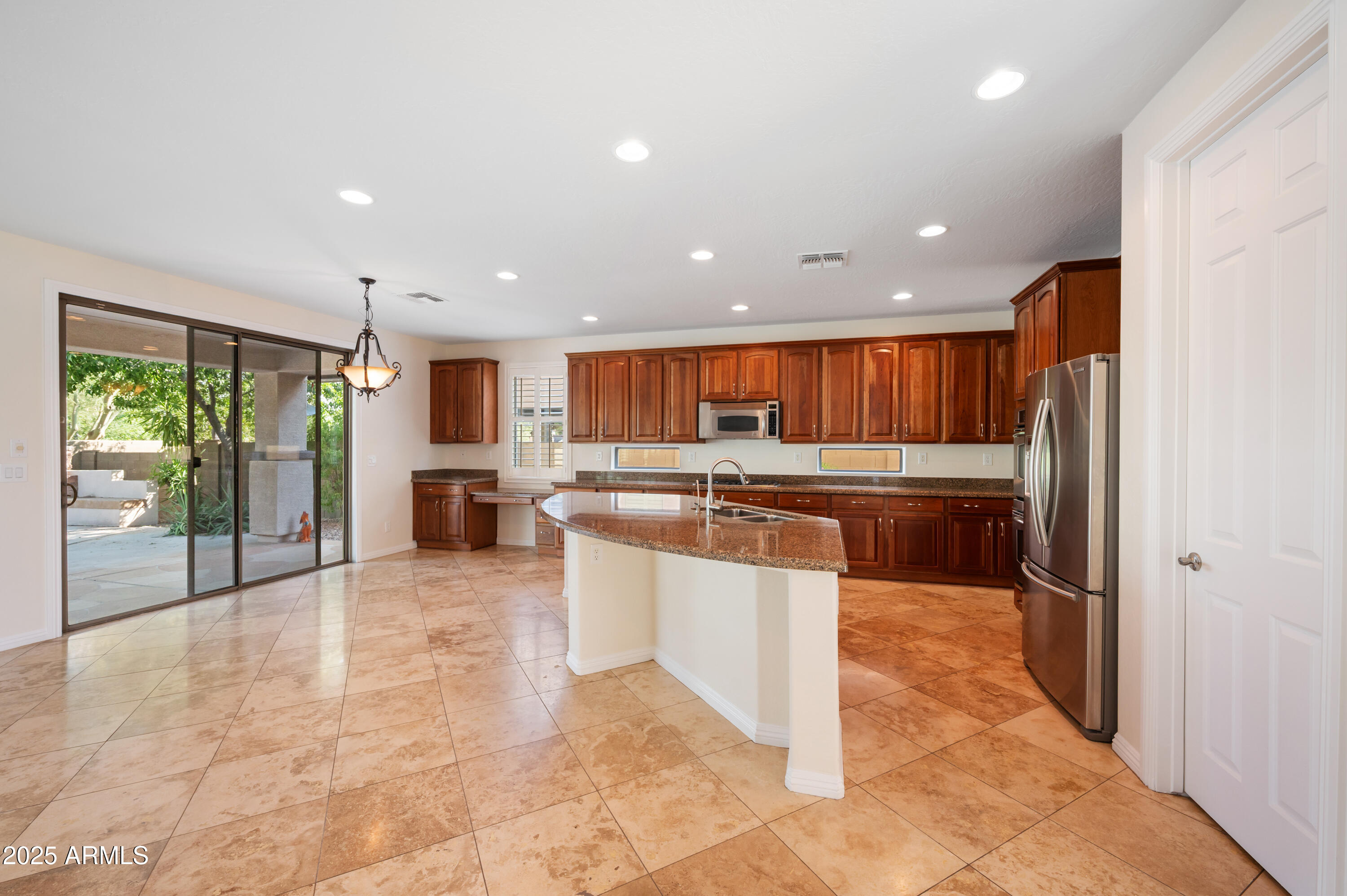 40213 N NOBLE HAWK Court