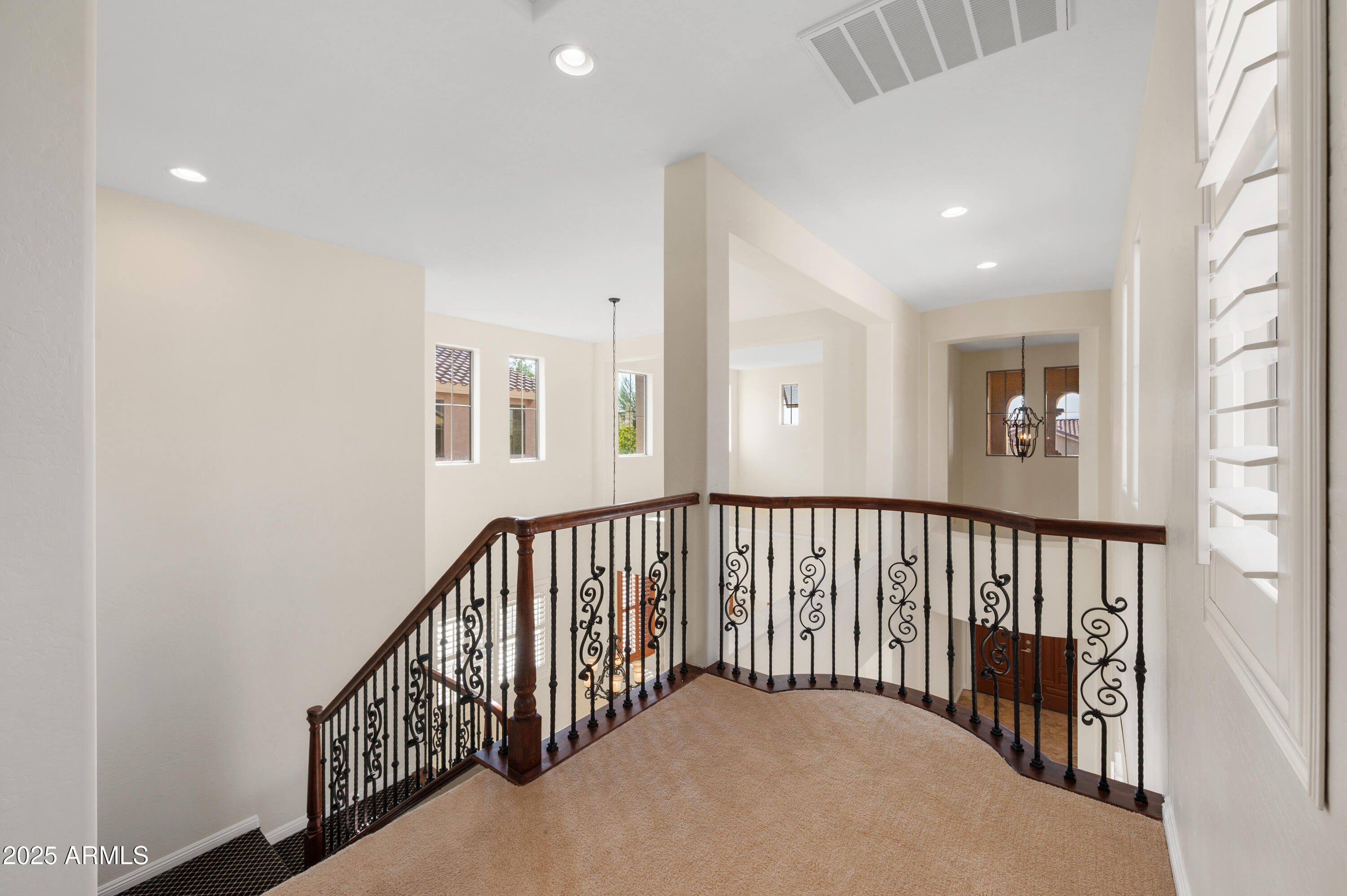40213 N NOBLE HAWK Court