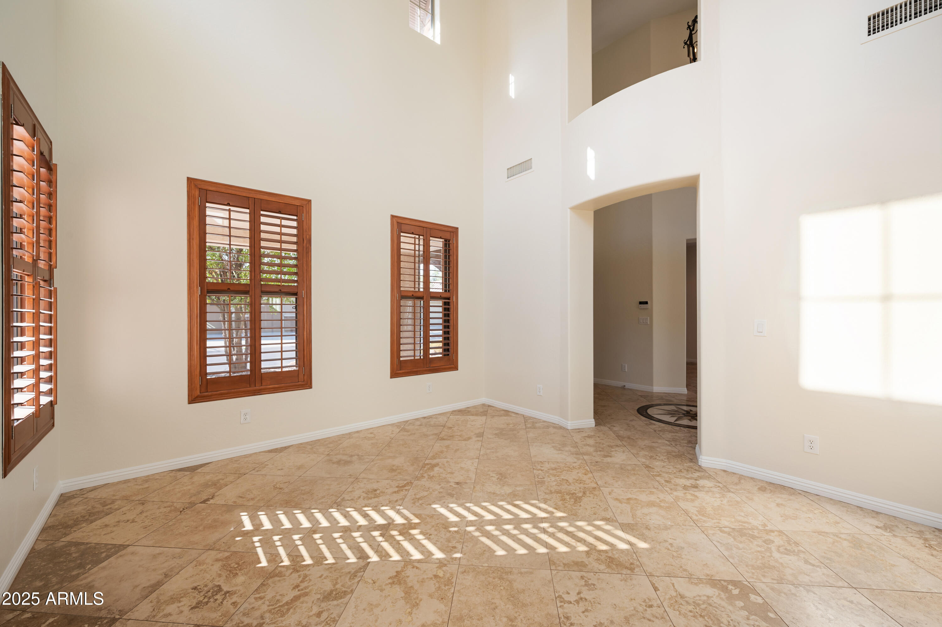 40213 N NOBLE HAWK Court