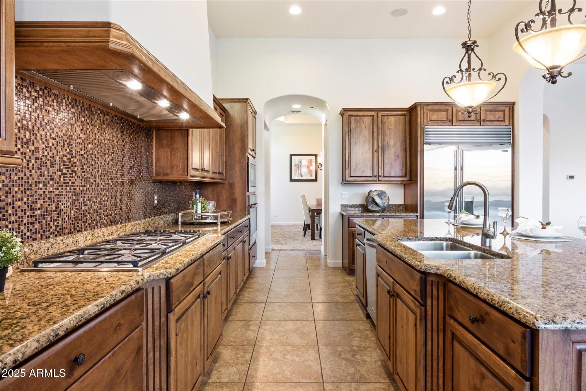 2333 N 87TH Place