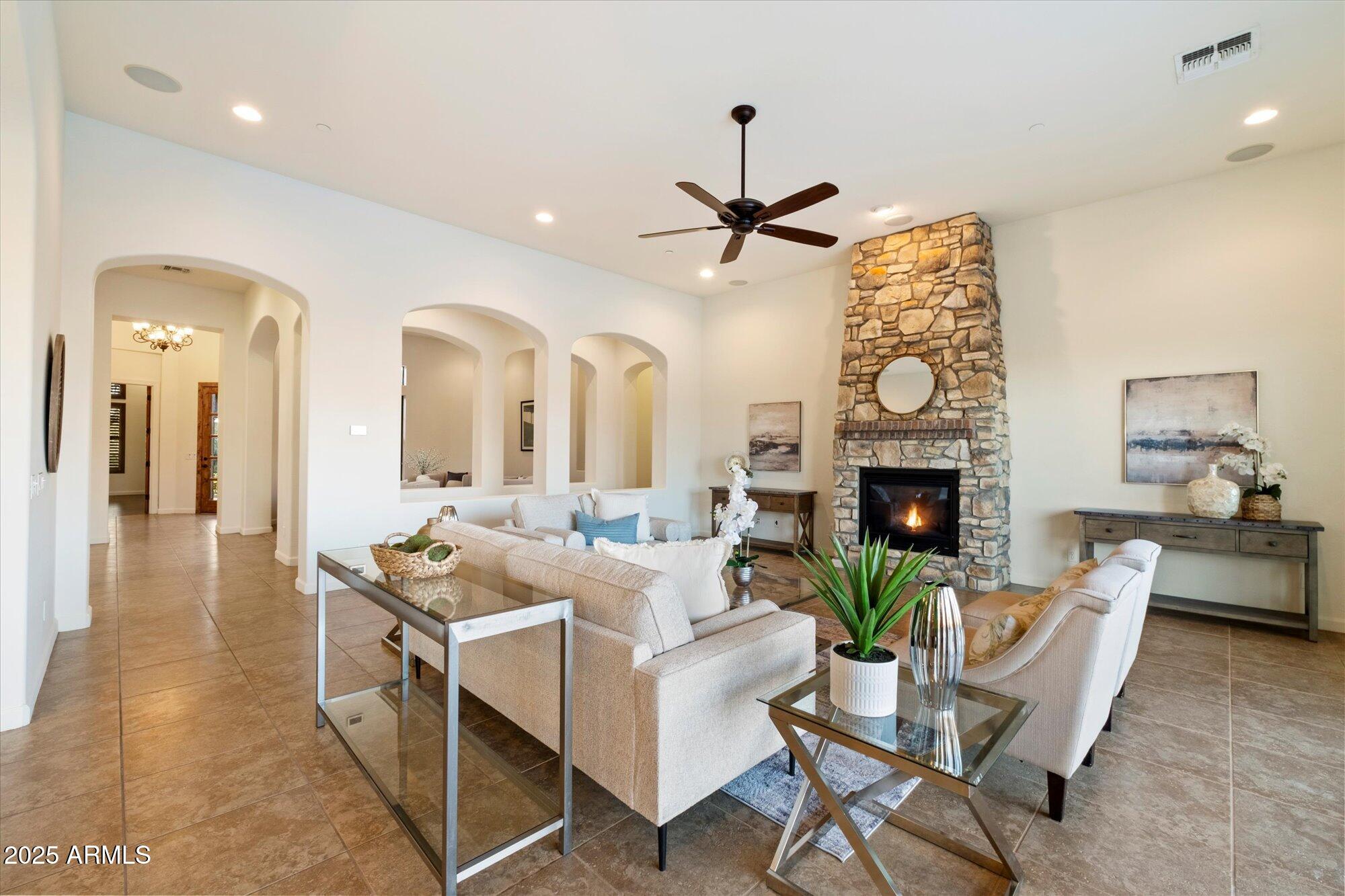 2333 N 87TH Place