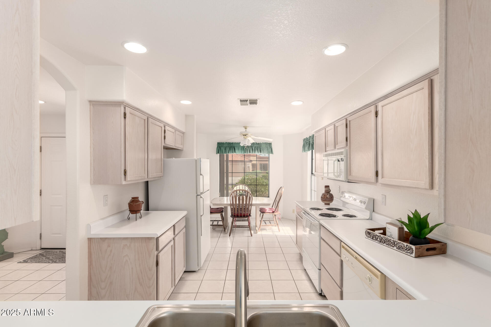 12244 N TOWER Drive