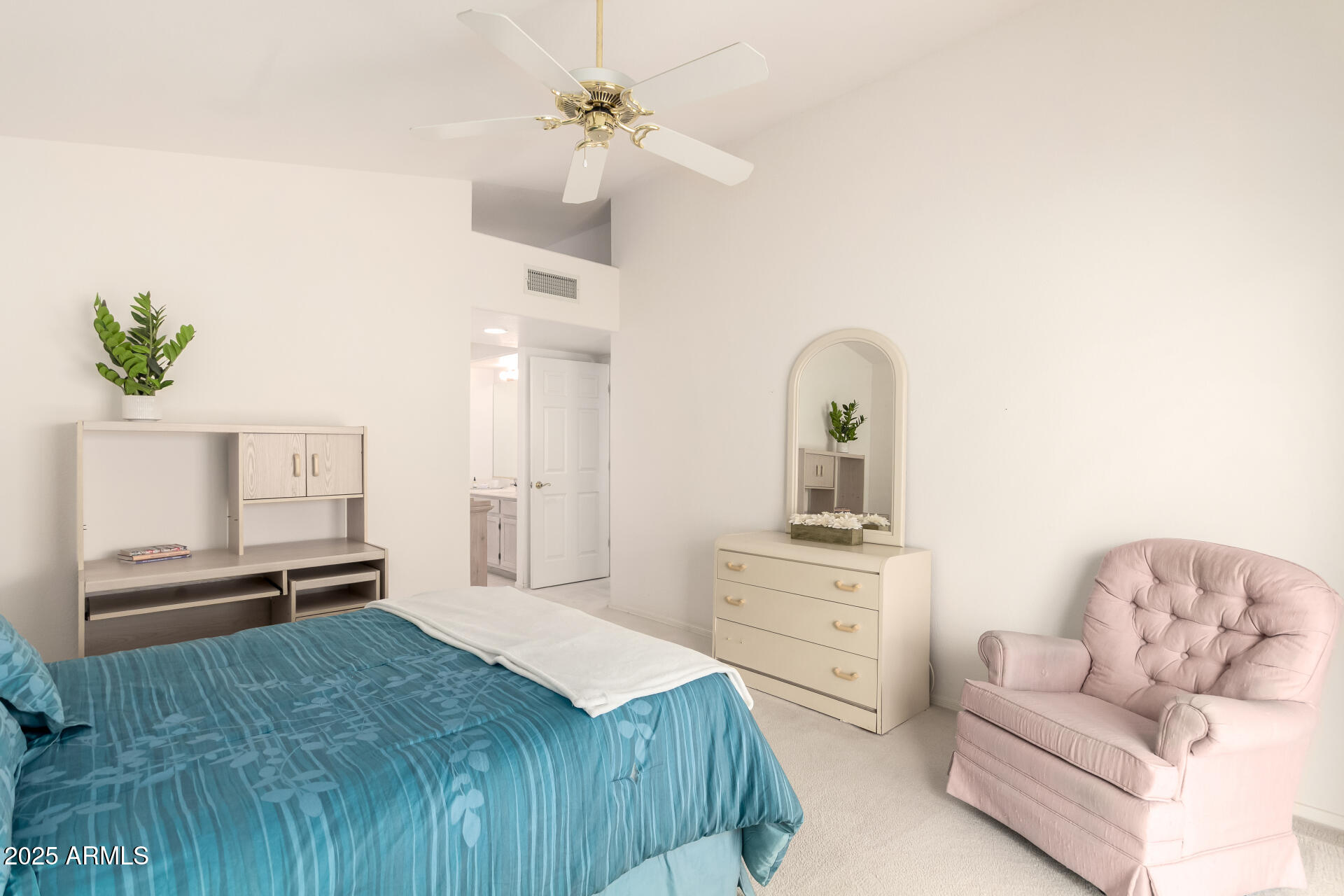 12244 N TOWER Drive
