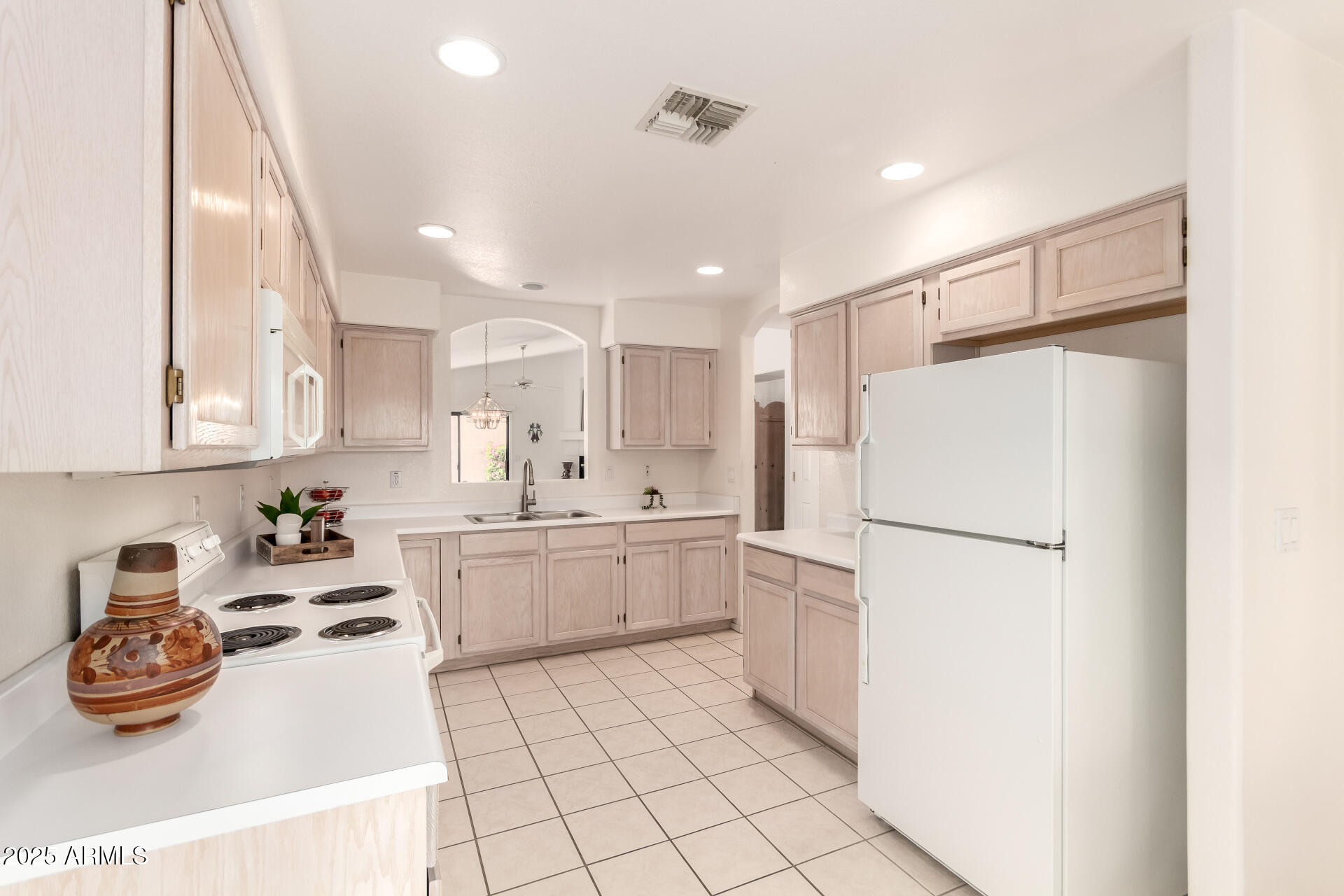 12244 N TOWER Drive