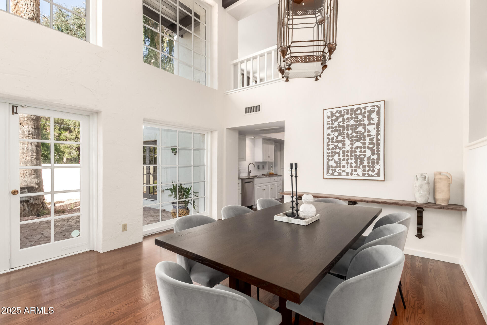 374 E VERDE Lane