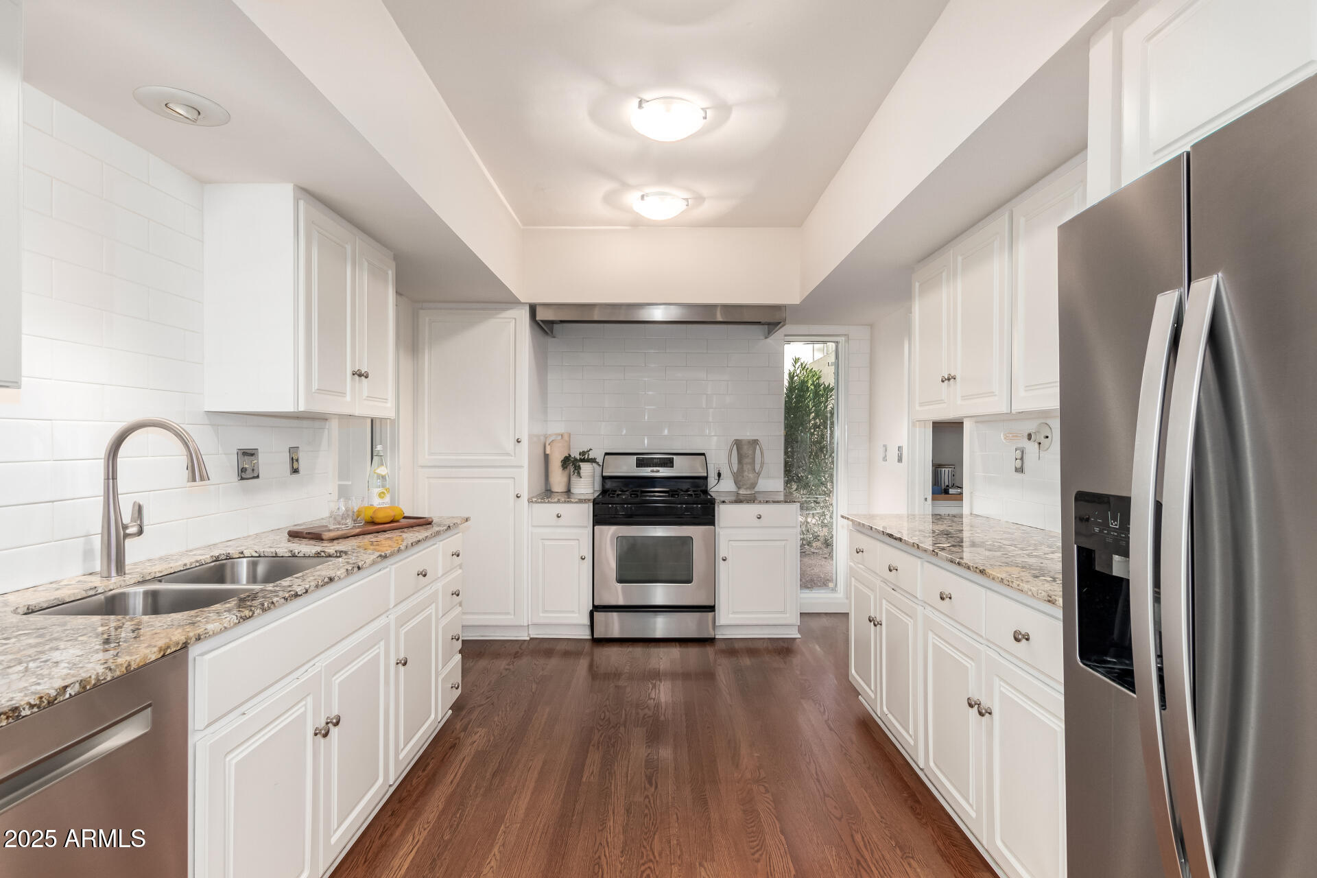 374 E VERDE Lane