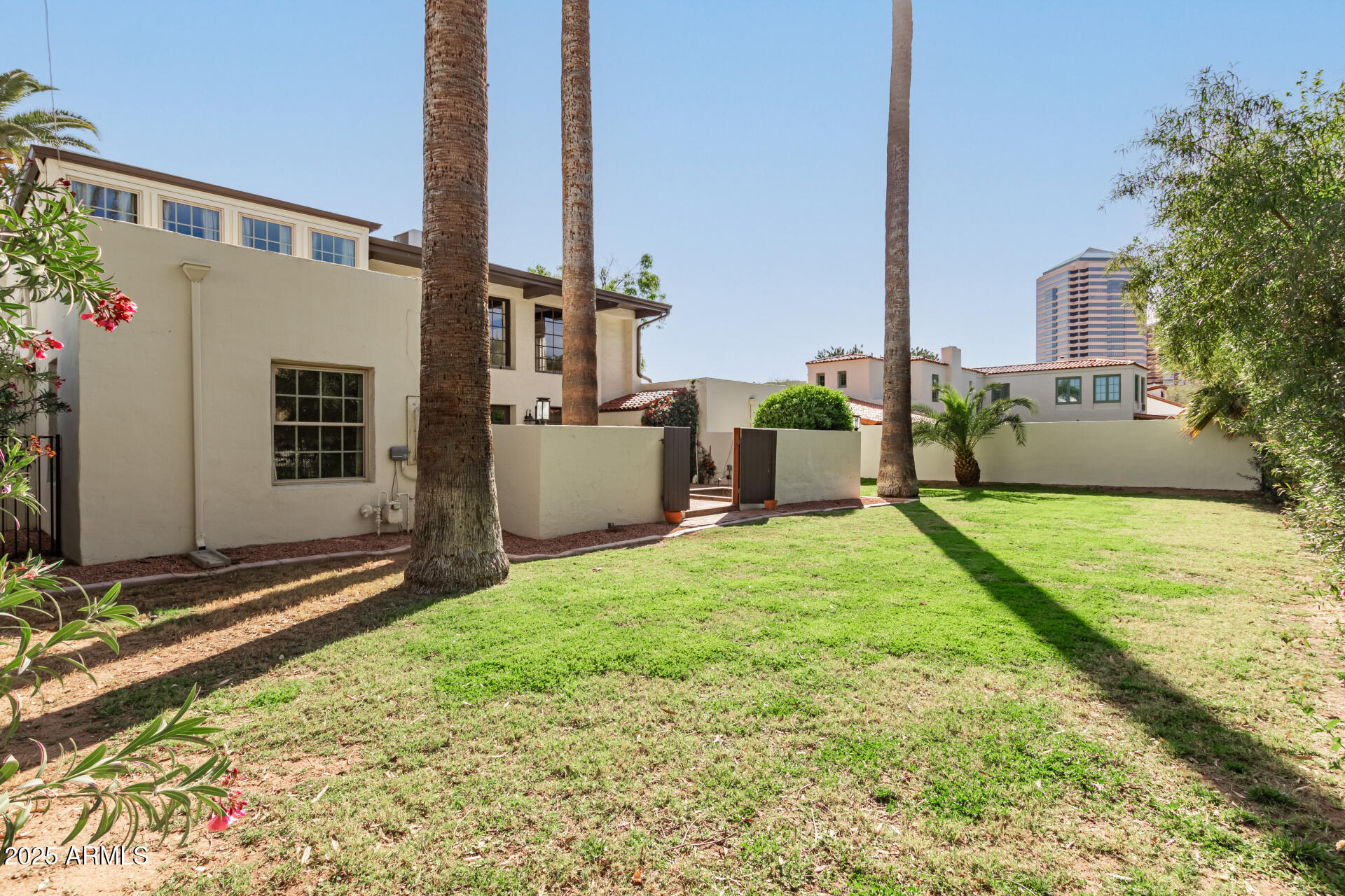374 E VERDE Lane