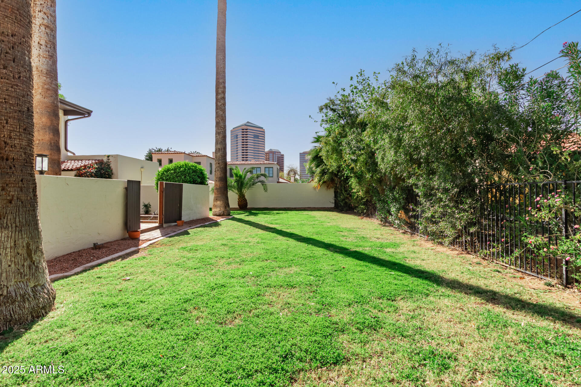 374 E VERDE Lane