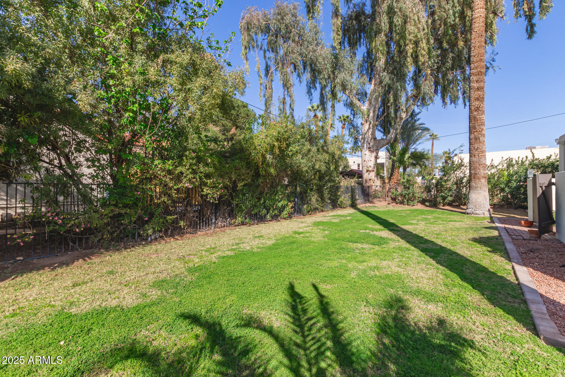 374 E VERDE Lane