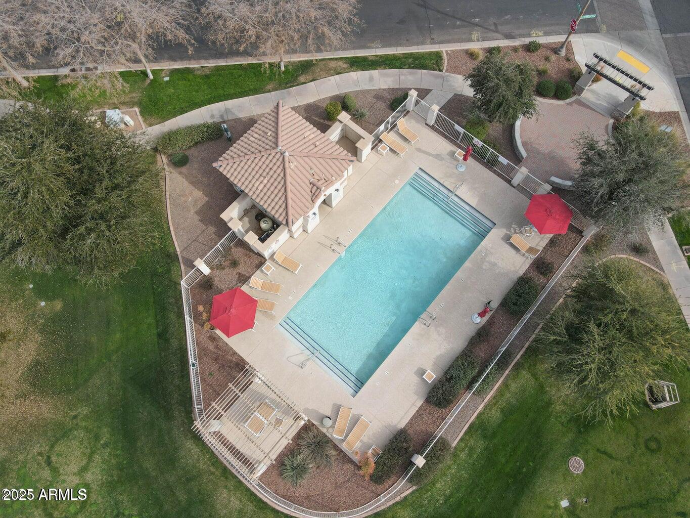 3502 E LIBERTY Lane