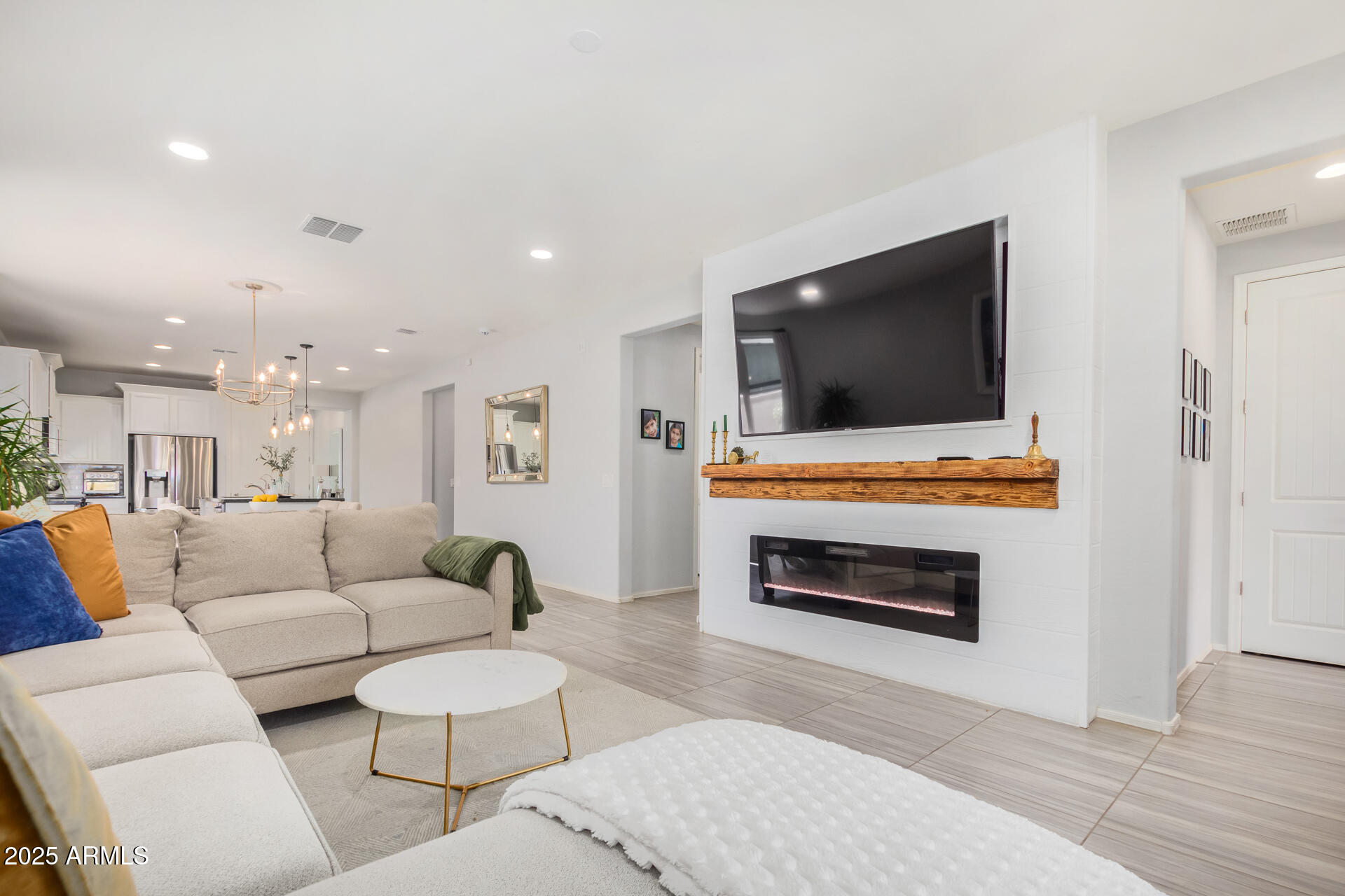 246 E Vicenza Drive