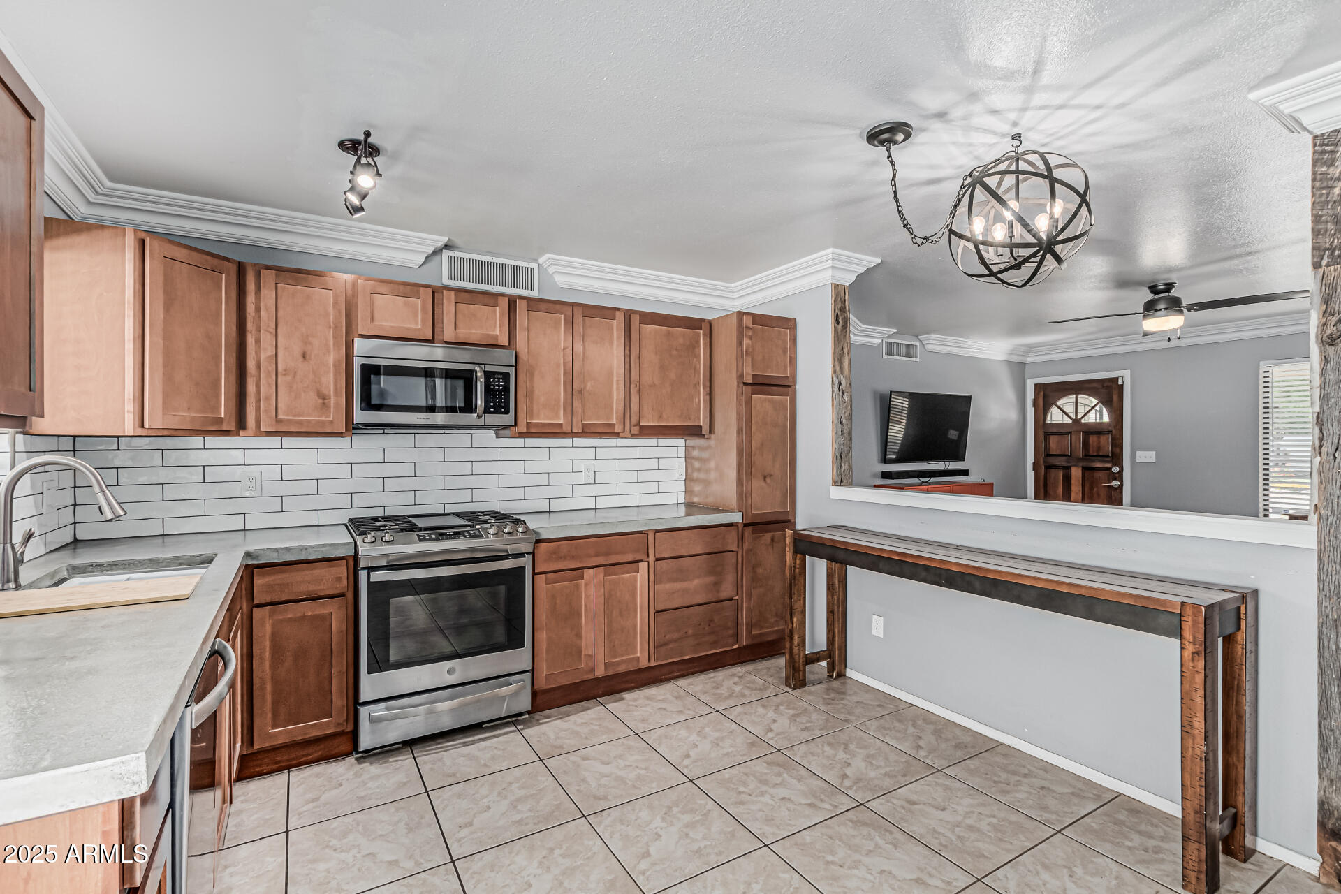 2640 E Campo Bello Drive