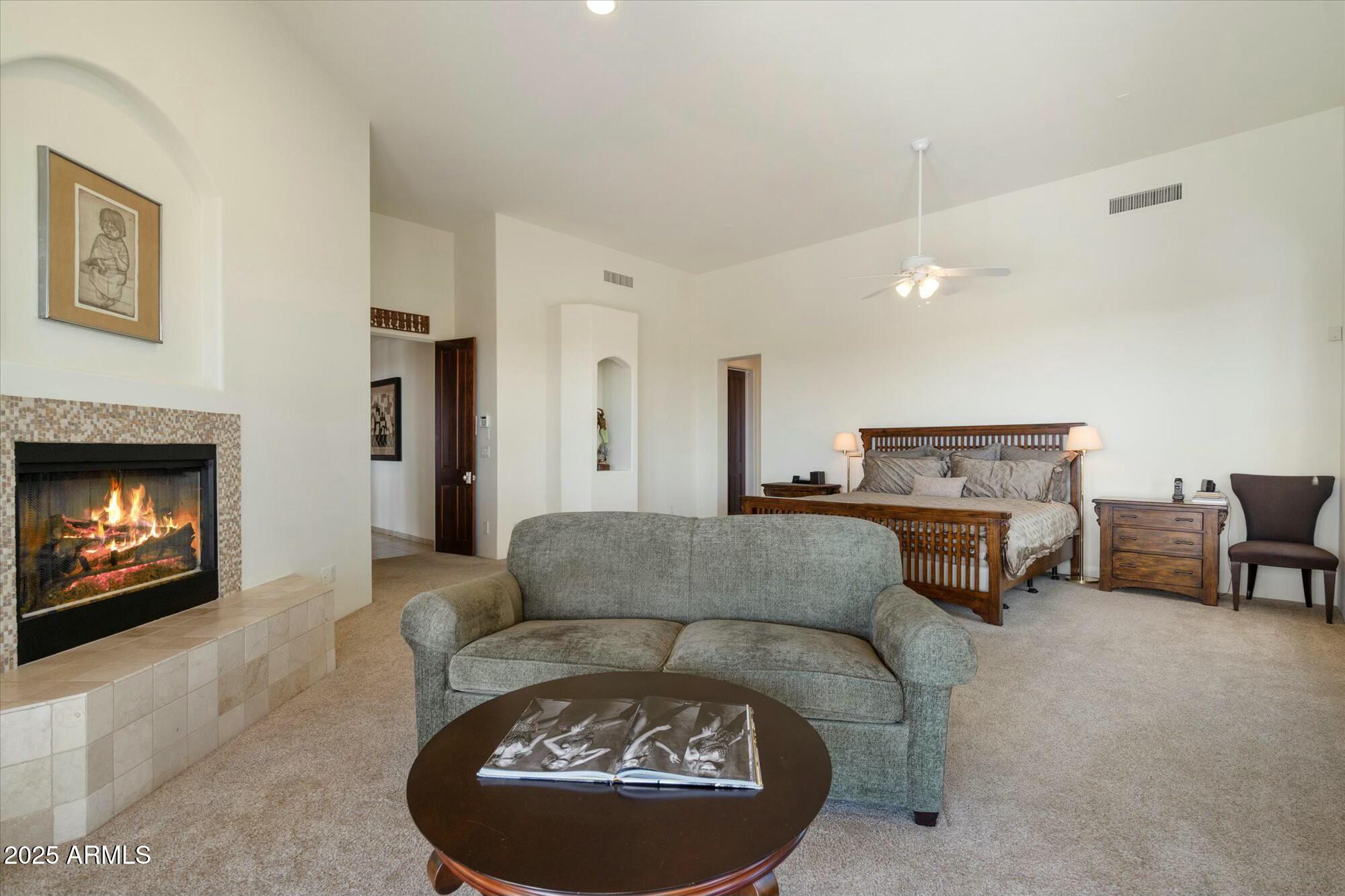 6407 E OLD PAINT Trail