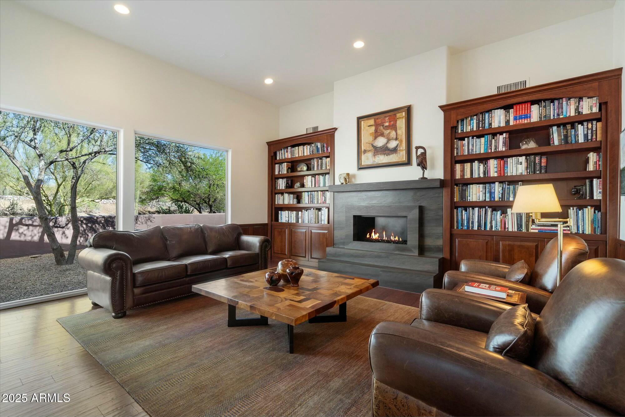 6407 E OLD PAINT Trail