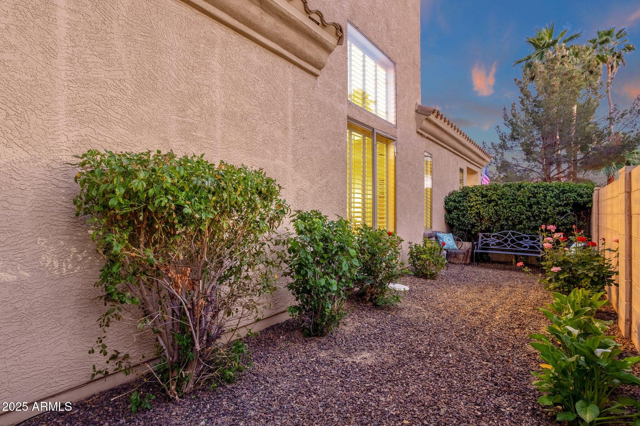1356 E FLAMINGO Court