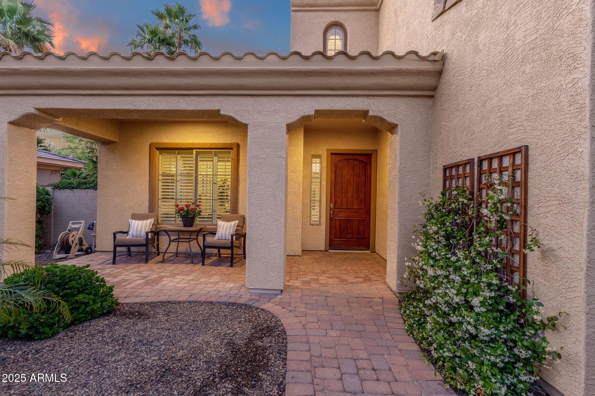 1356 E FLAMINGO Court