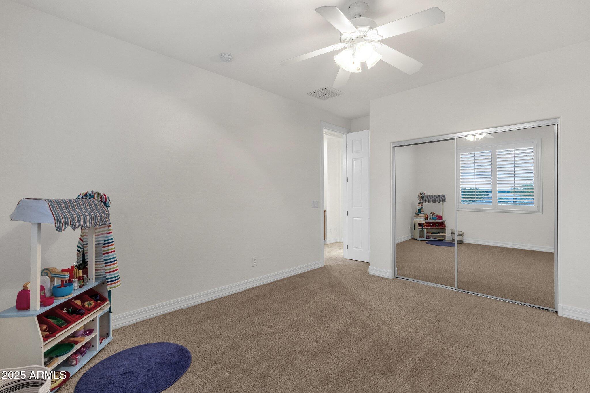 1356 E FLAMINGO Court
