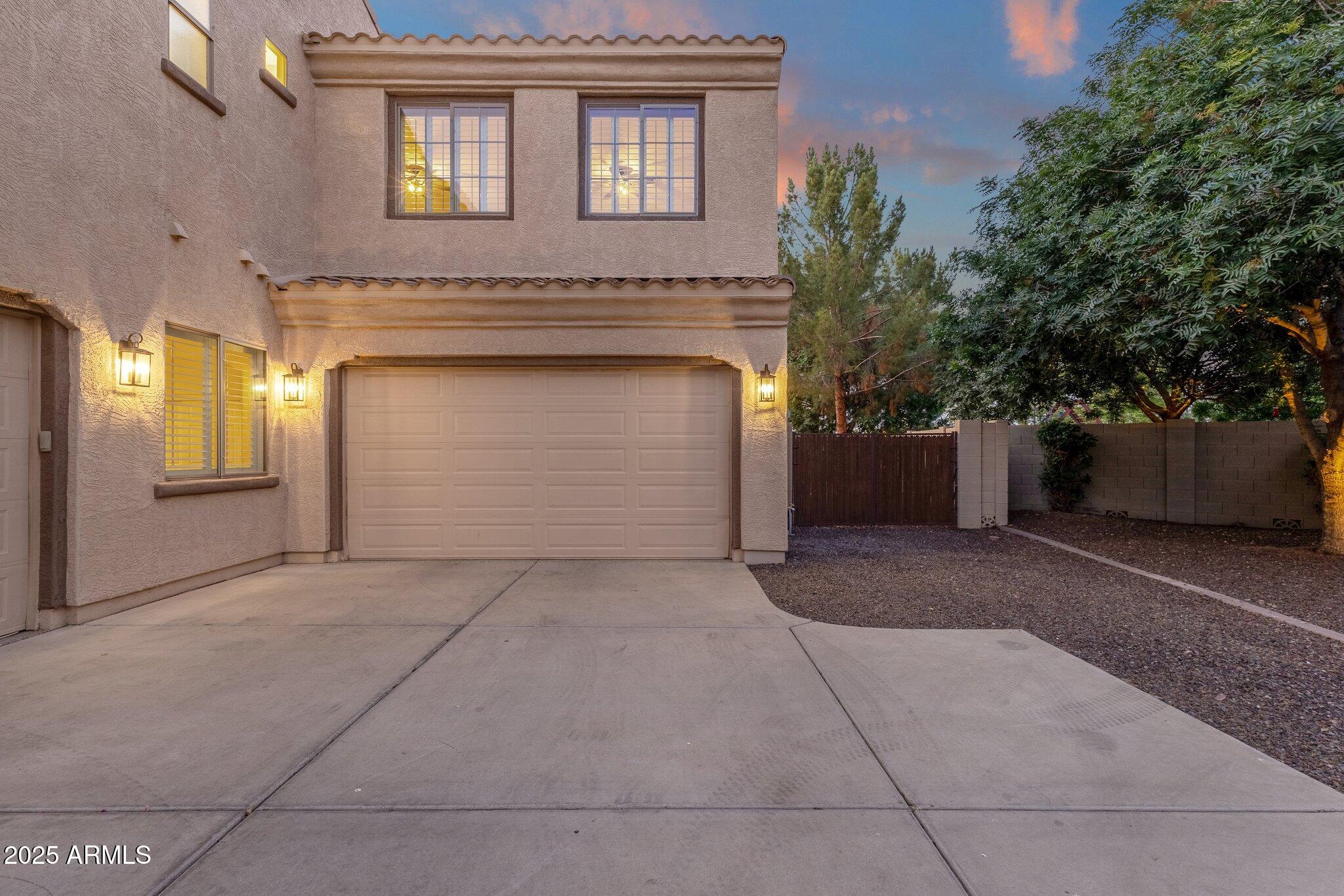 1356 E FLAMINGO Court