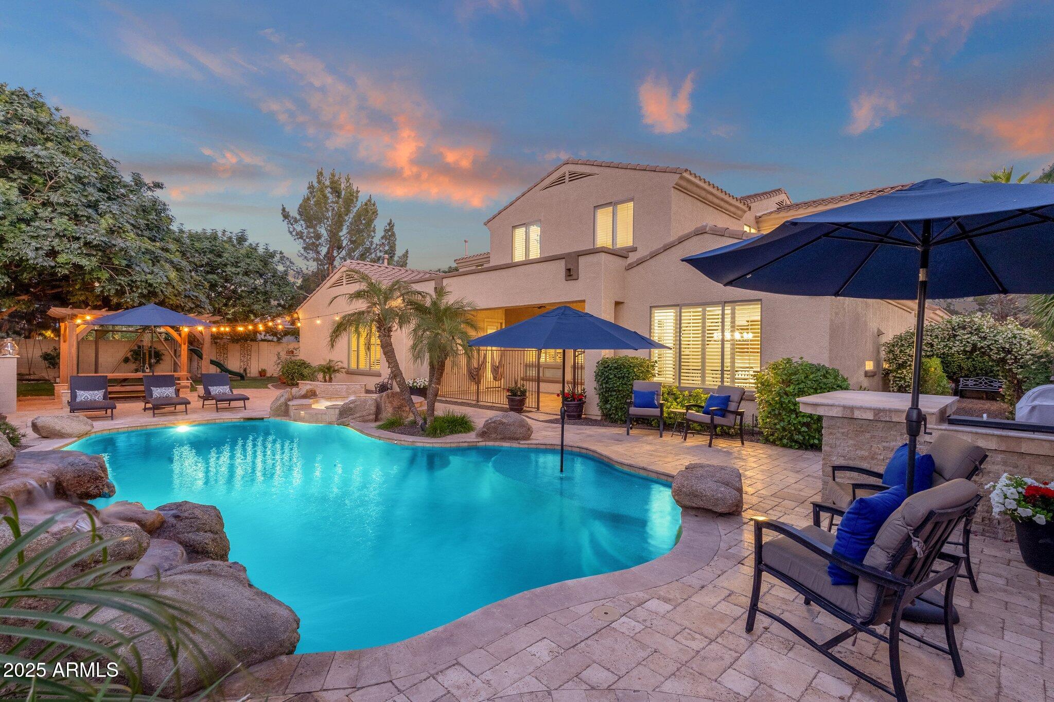 1356 E FLAMINGO Court