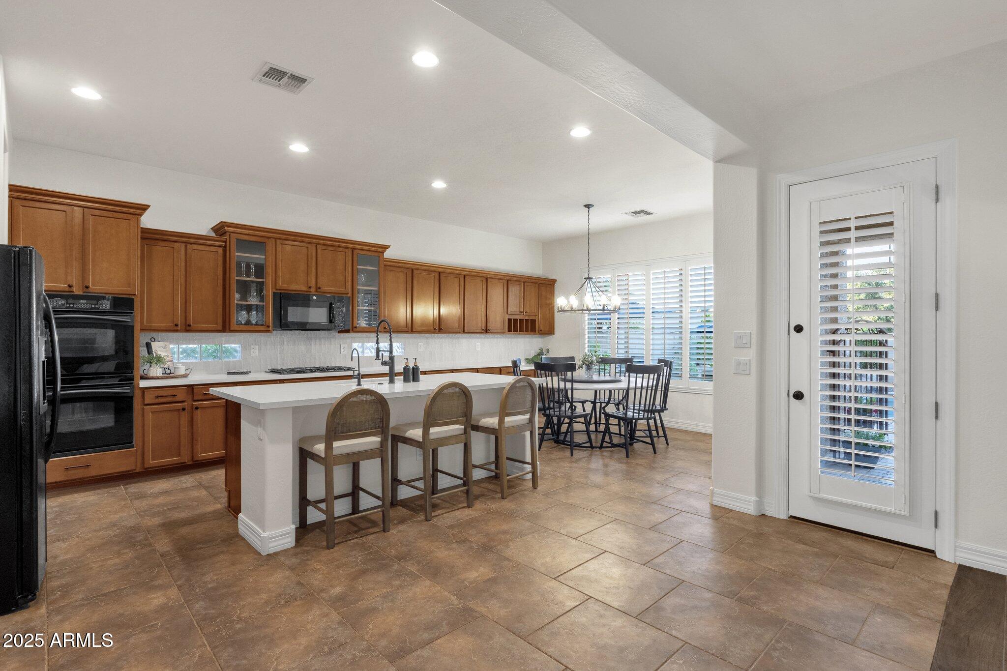 1356 E FLAMINGO Court