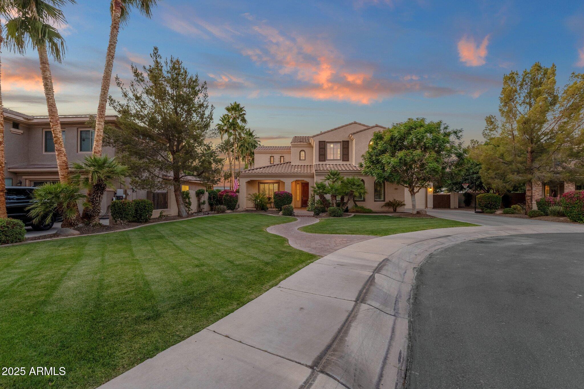 1356 E FLAMINGO Court