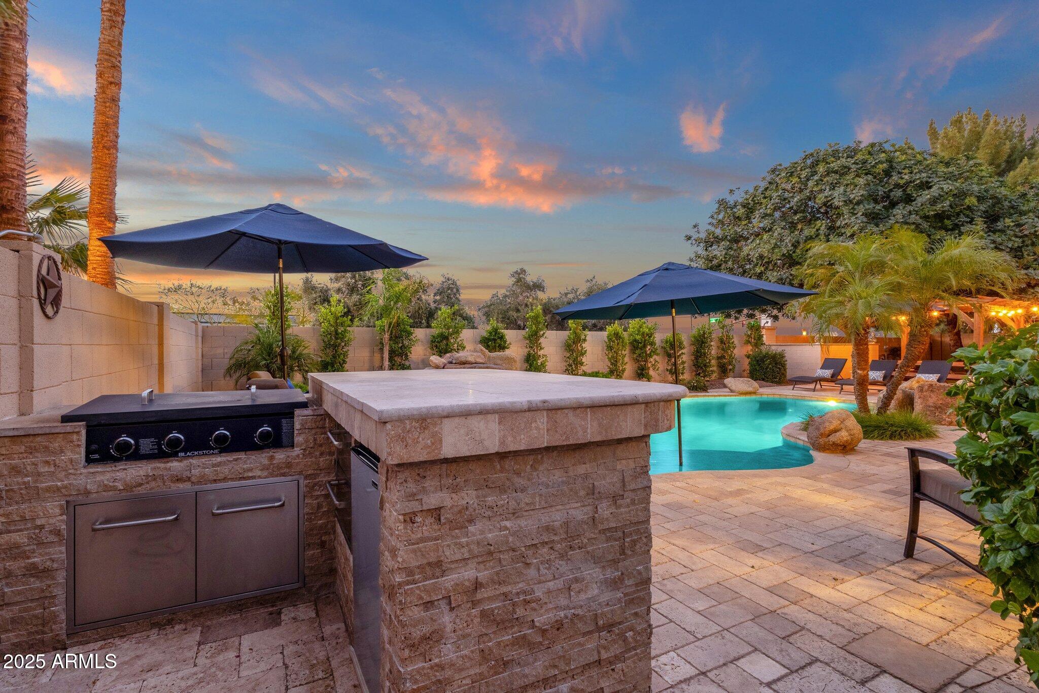 1356 E FLAMINGO Court