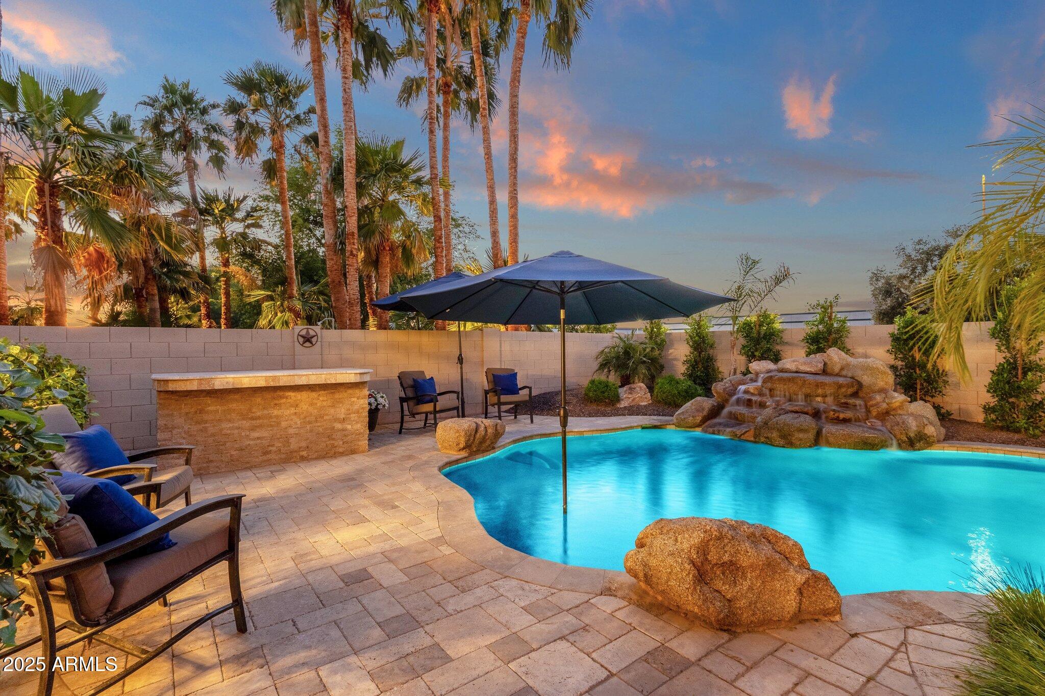 1356 E FLAMINGO Court