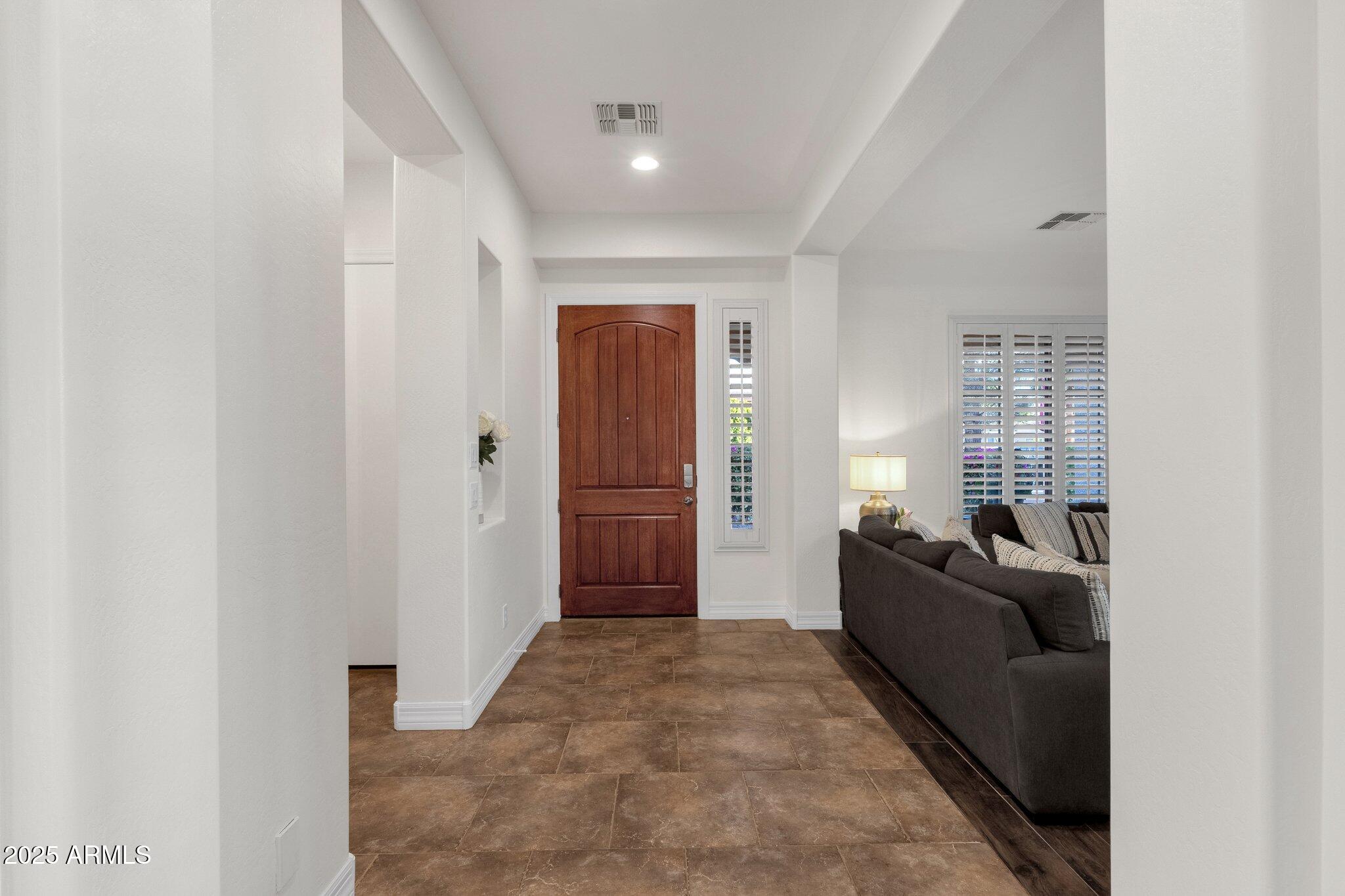1356 E FLAMINGO Court