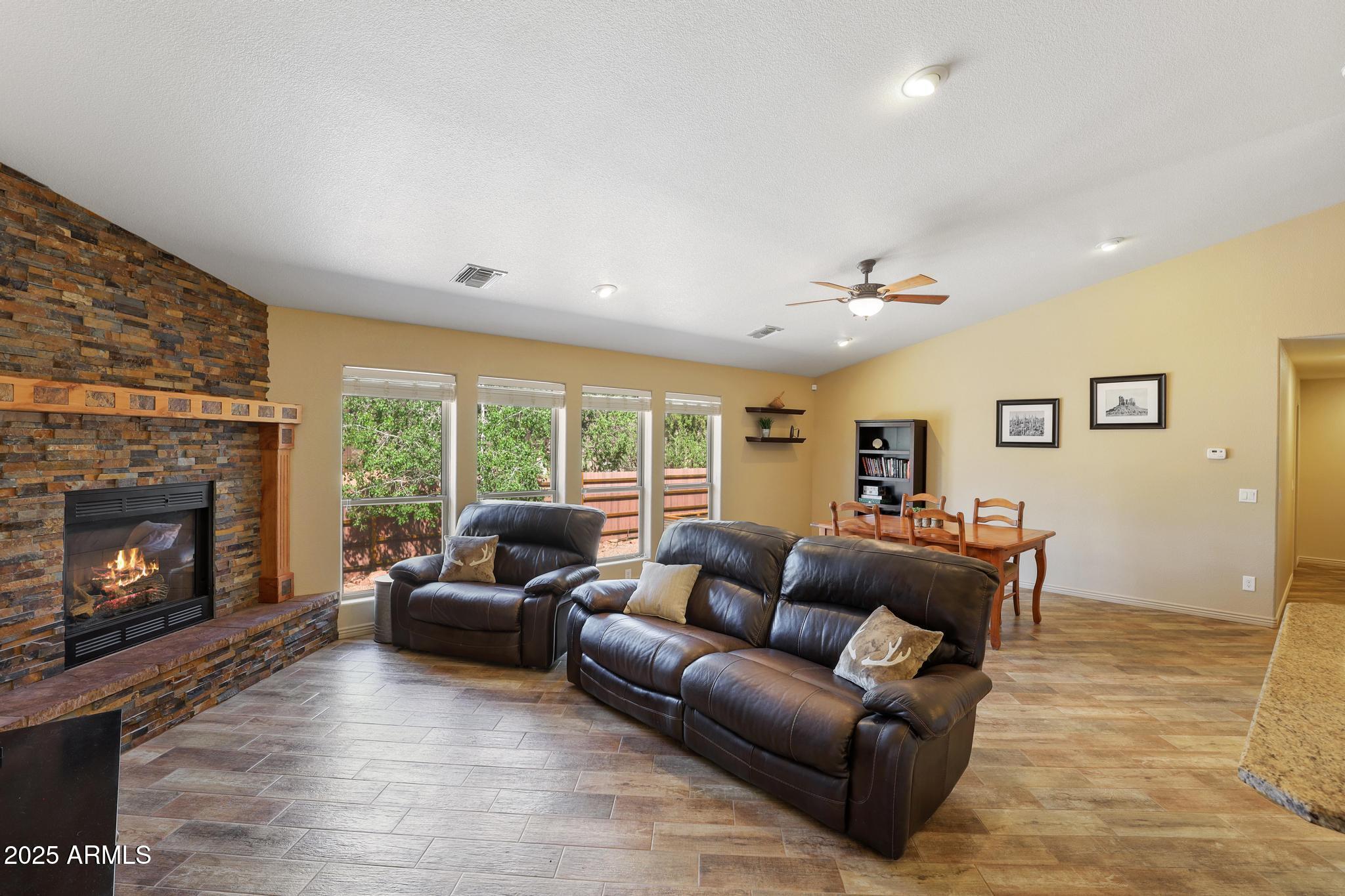 608 N WILDERNESS Trail