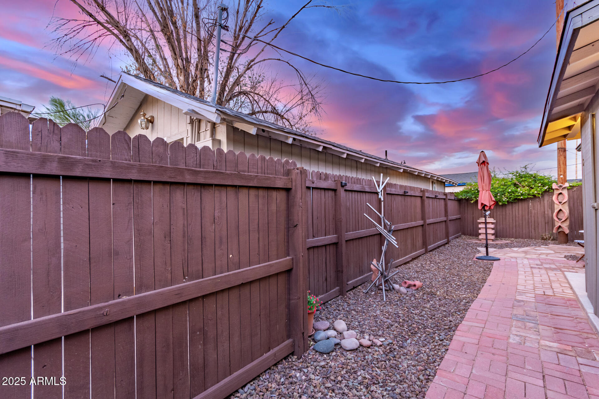 146 E 1ST Street