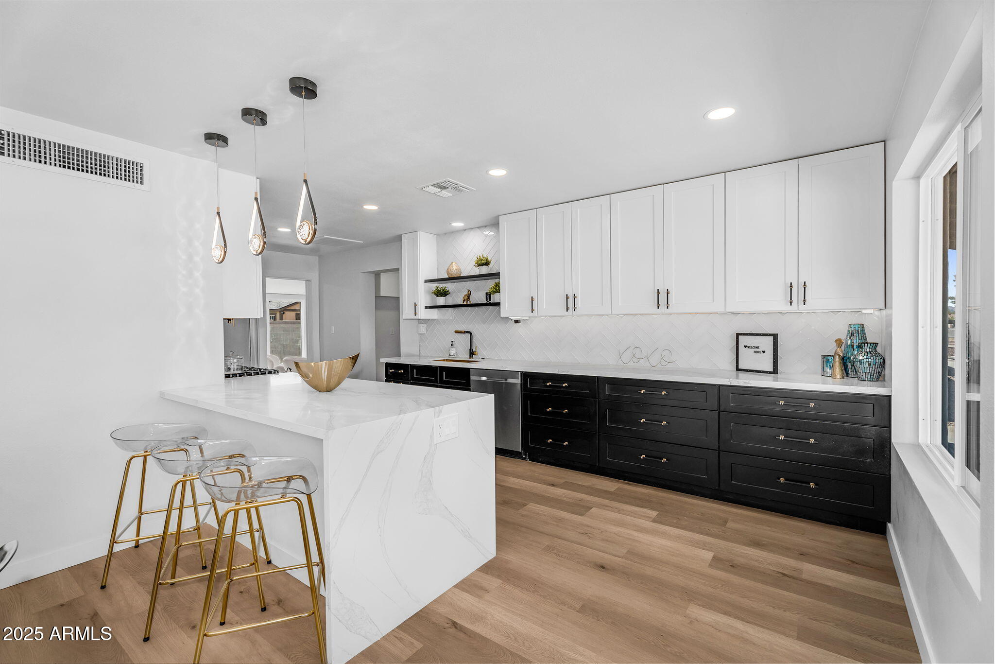 14635 N 37TH Place