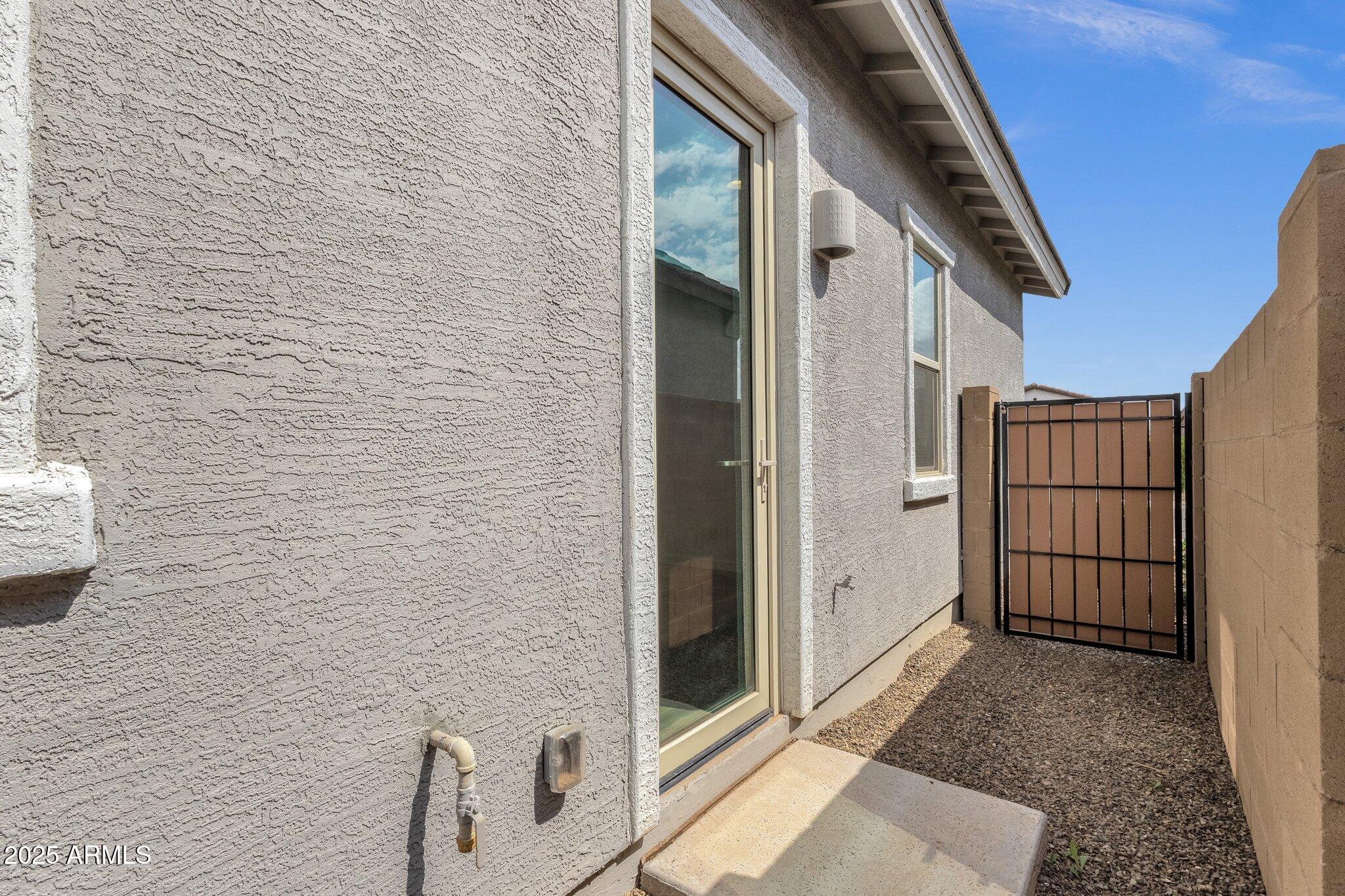 2962 E BIRDSONG Avenue