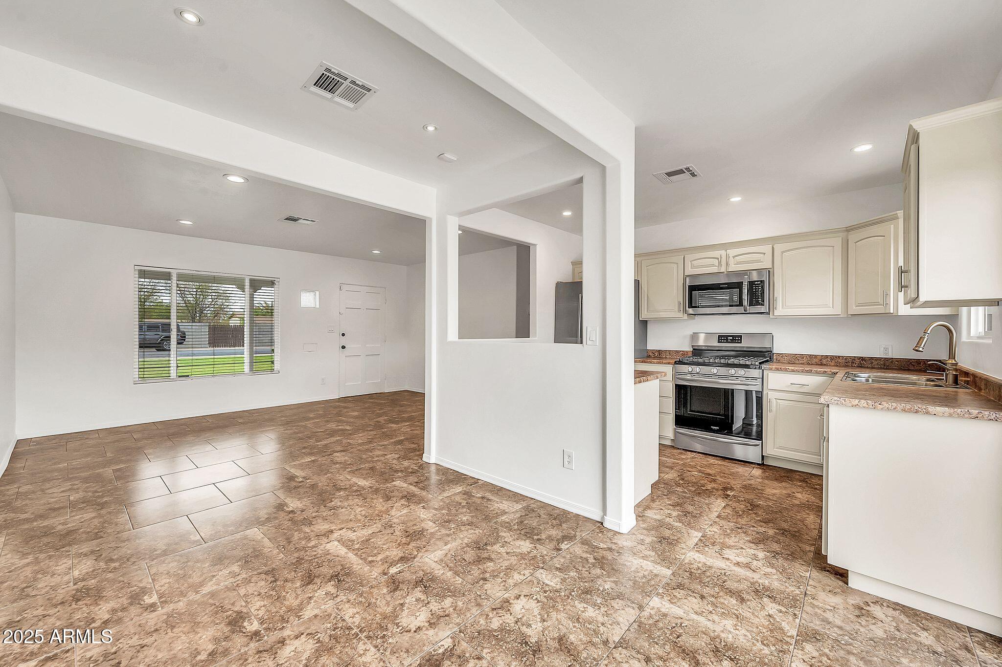 508 S PASADENA
