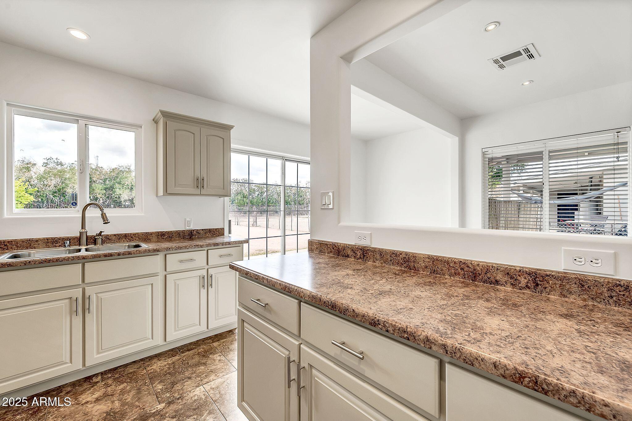 508 S PASADENA