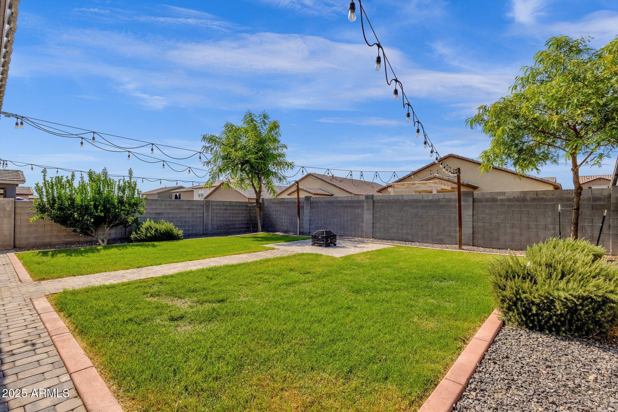 4595 W FOLDWING Drive