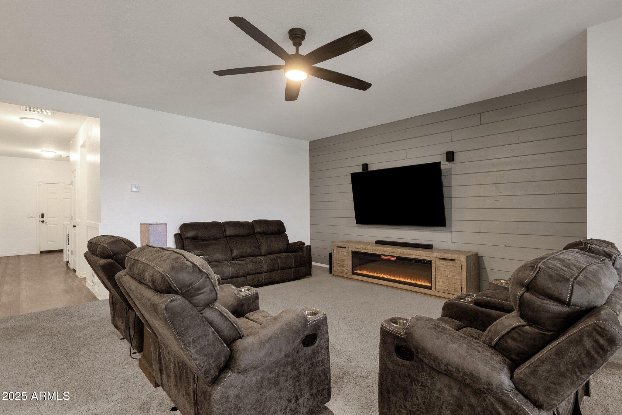 4595 W FOLDWING Drive