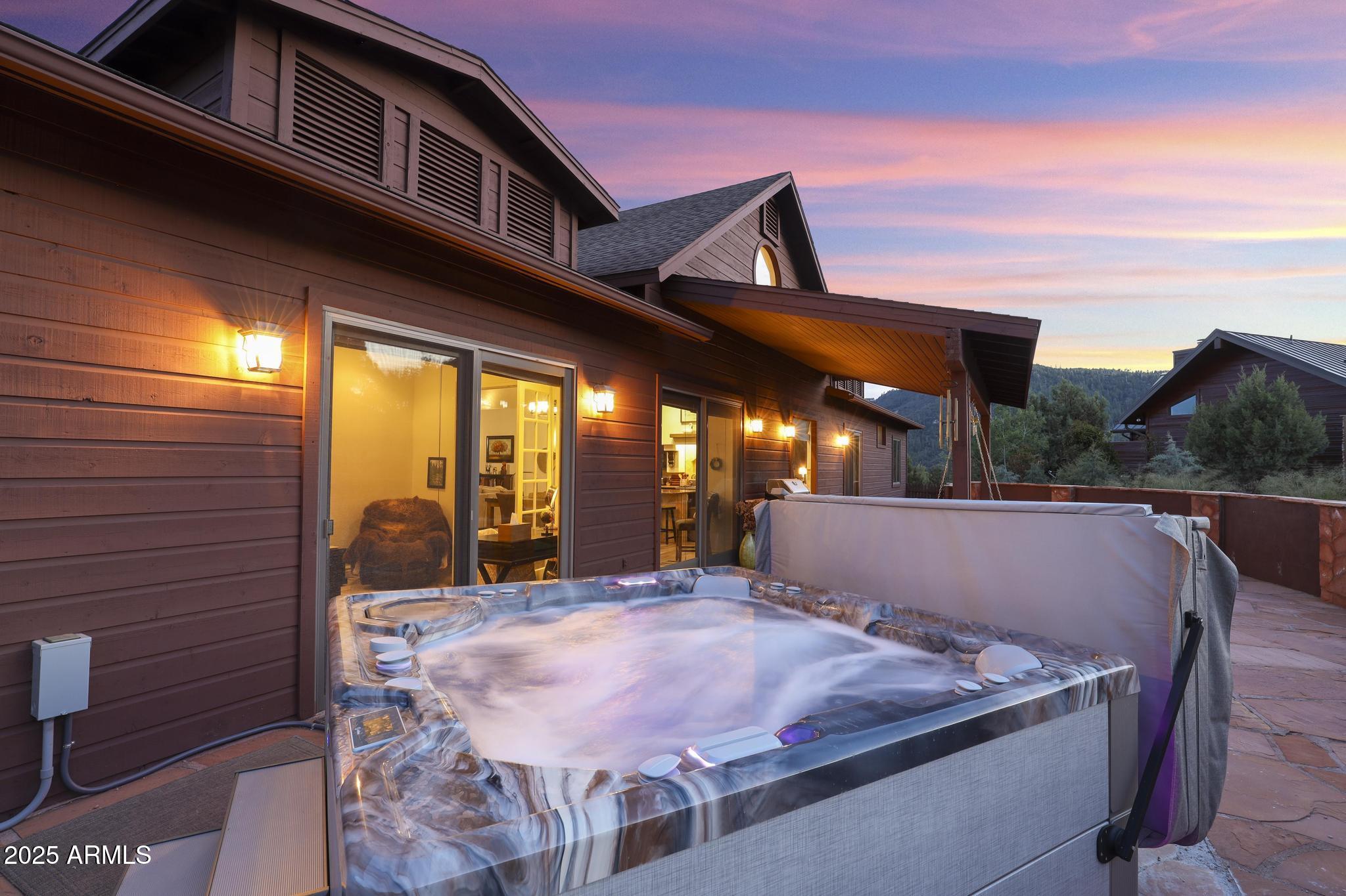 4562 N DREAM CATCHER Way