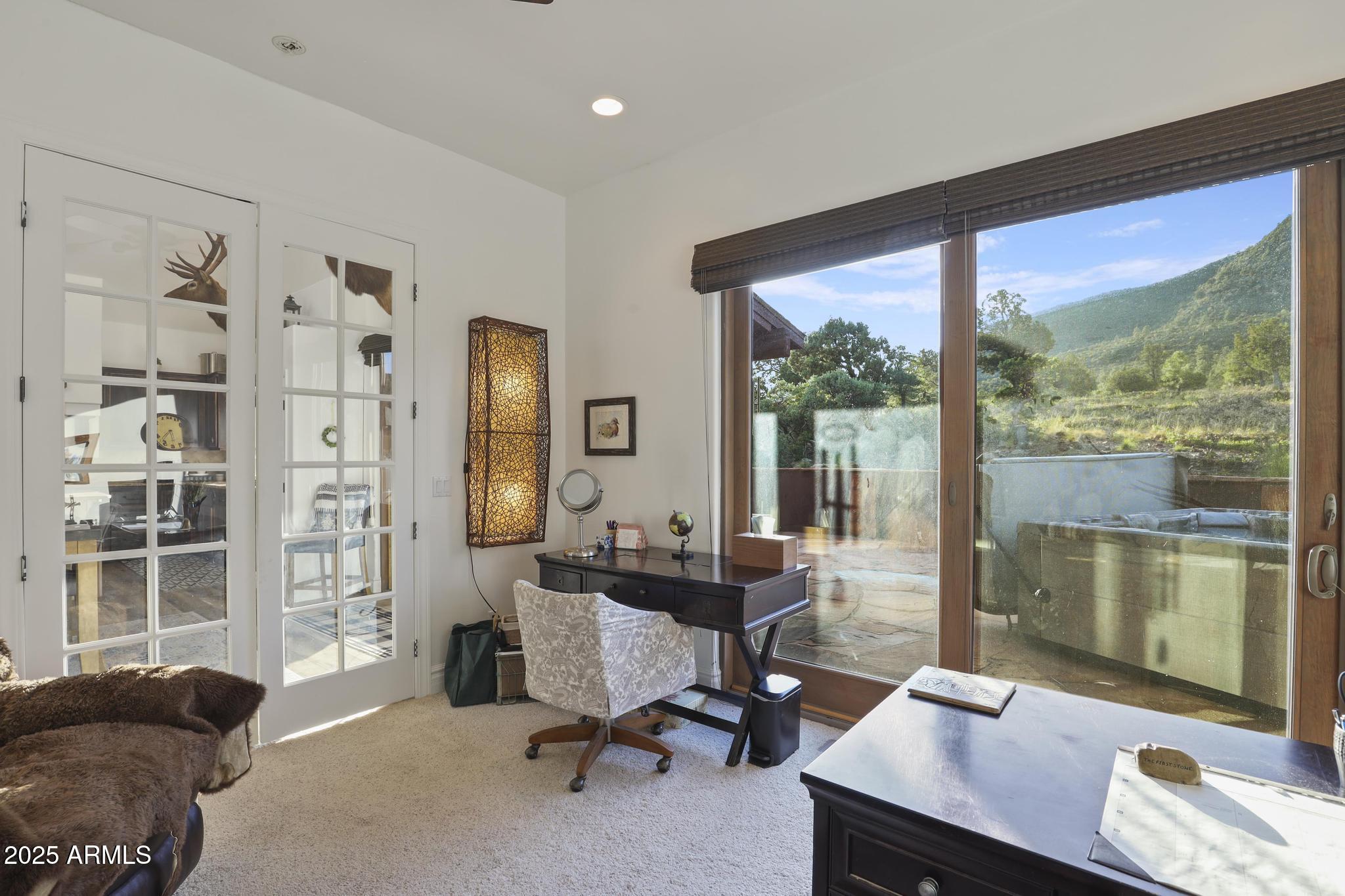 4562 N DREAM CATCHER Way