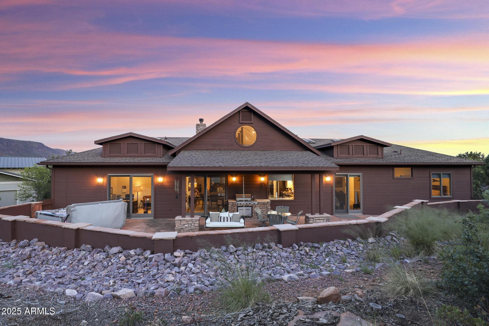 4562 N DREAM CATCHER Way