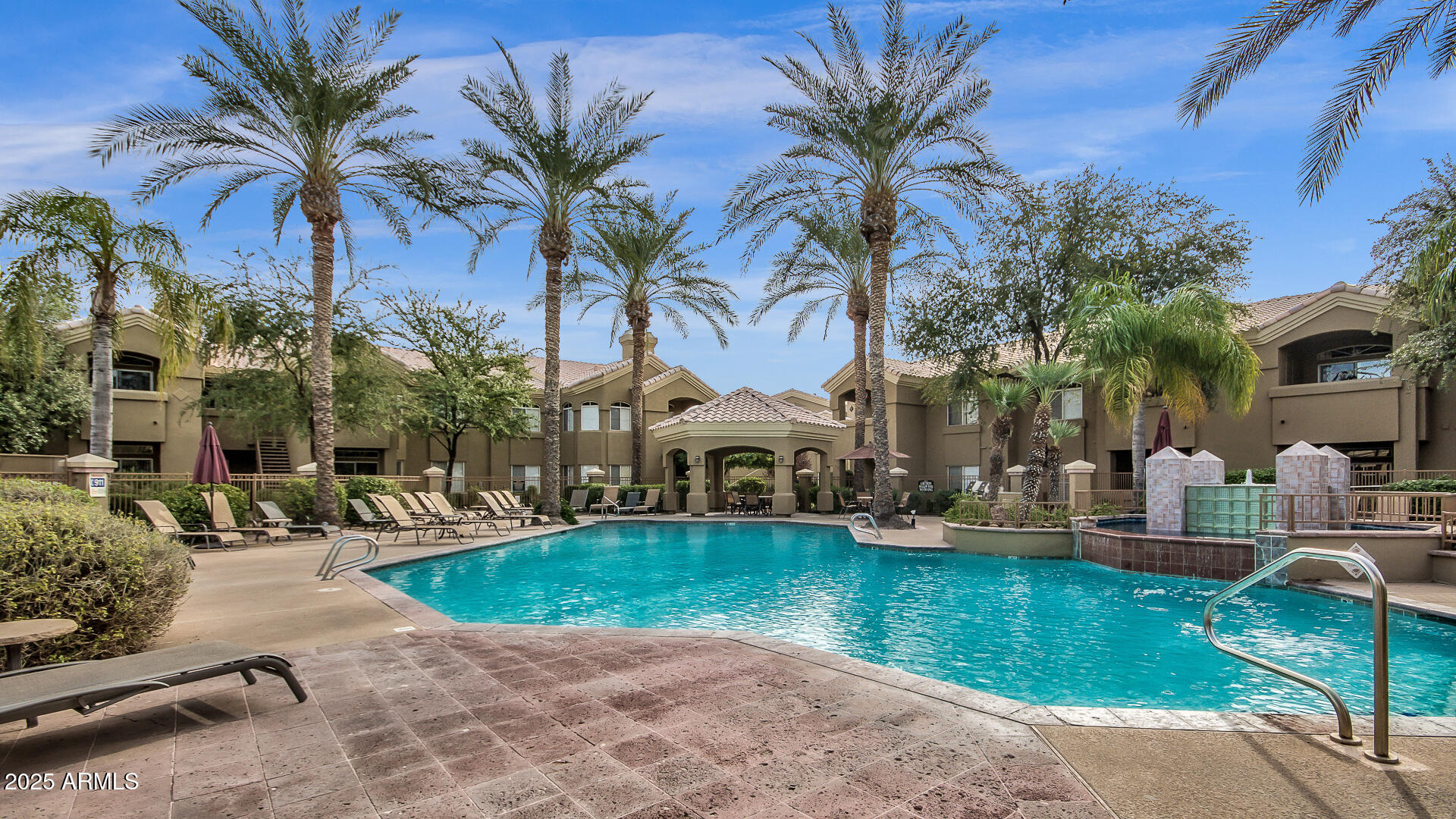 5335 E SHEA Boulevard 1094