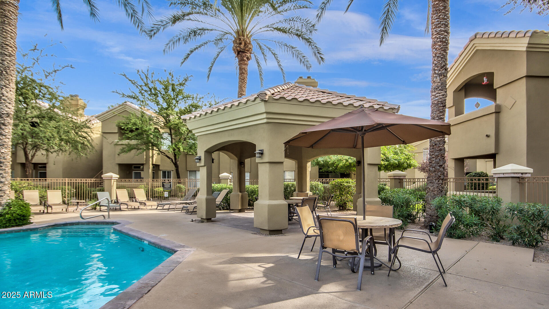 5335 E SHEA Boulevard 1094