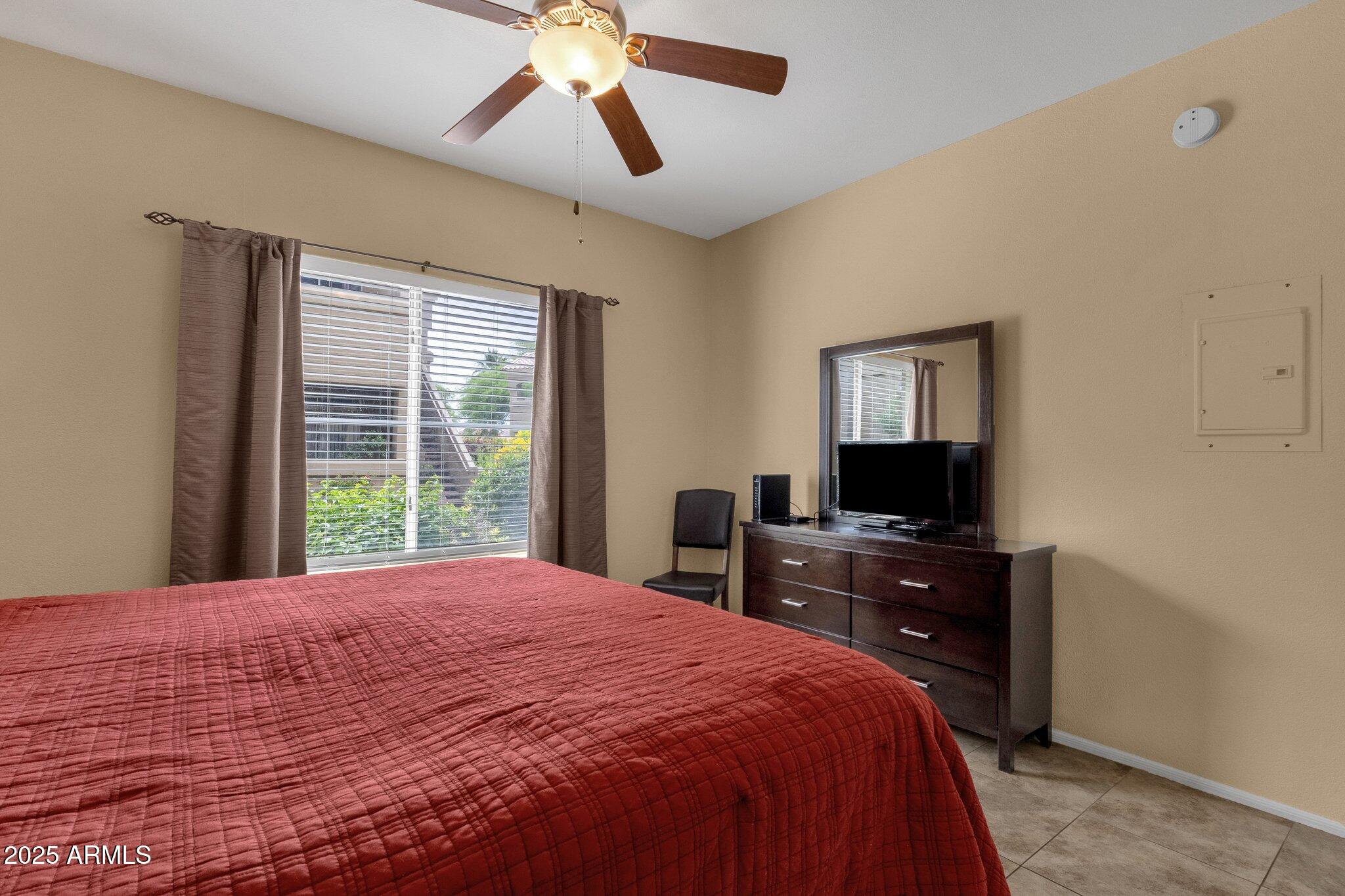 5335 E SHEA Boulevard 1094
