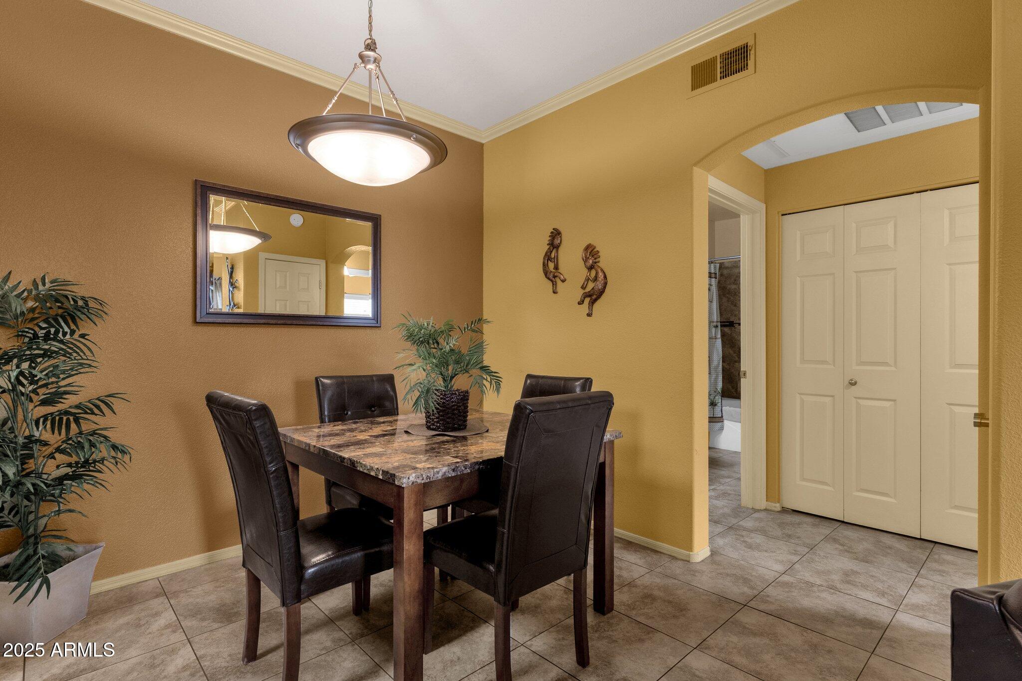 5335 E SHEA Boulevard 1094