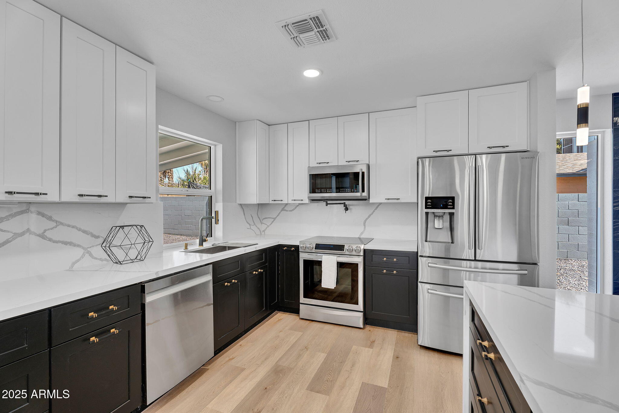 13224 N 31ST Place