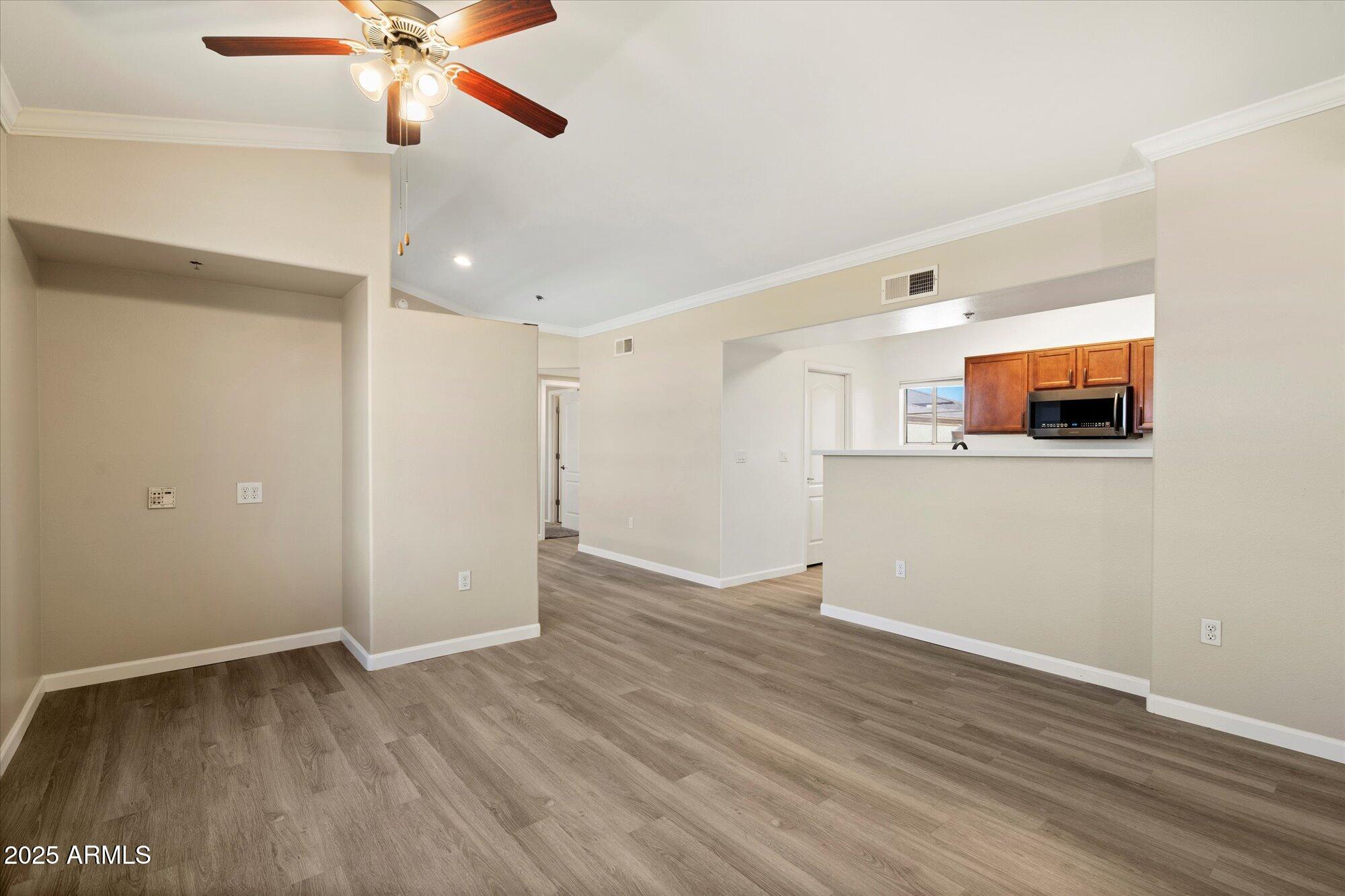 2134 E BROADWAY Road 2031