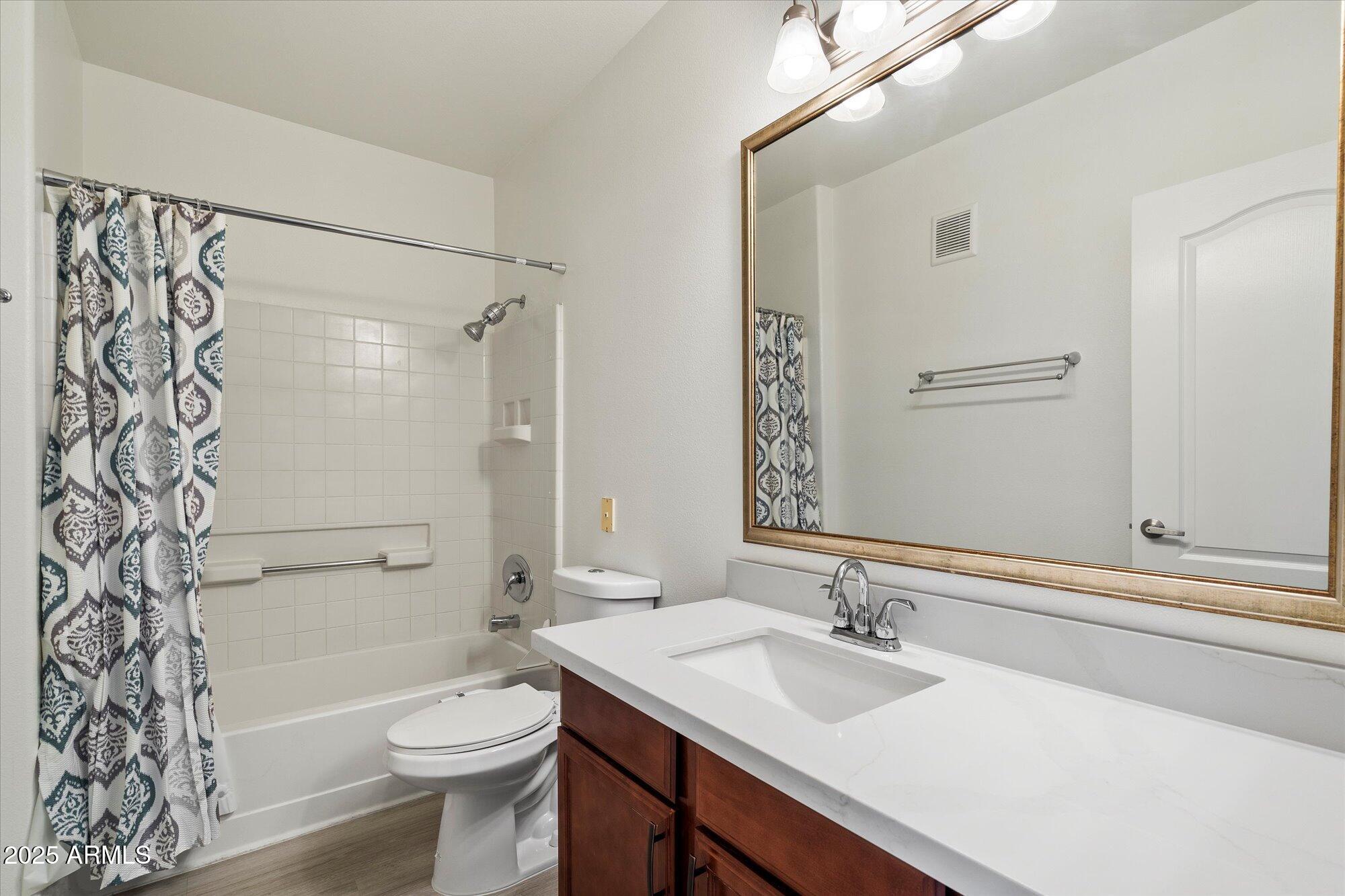 2134 E BROADWAY Road 2031