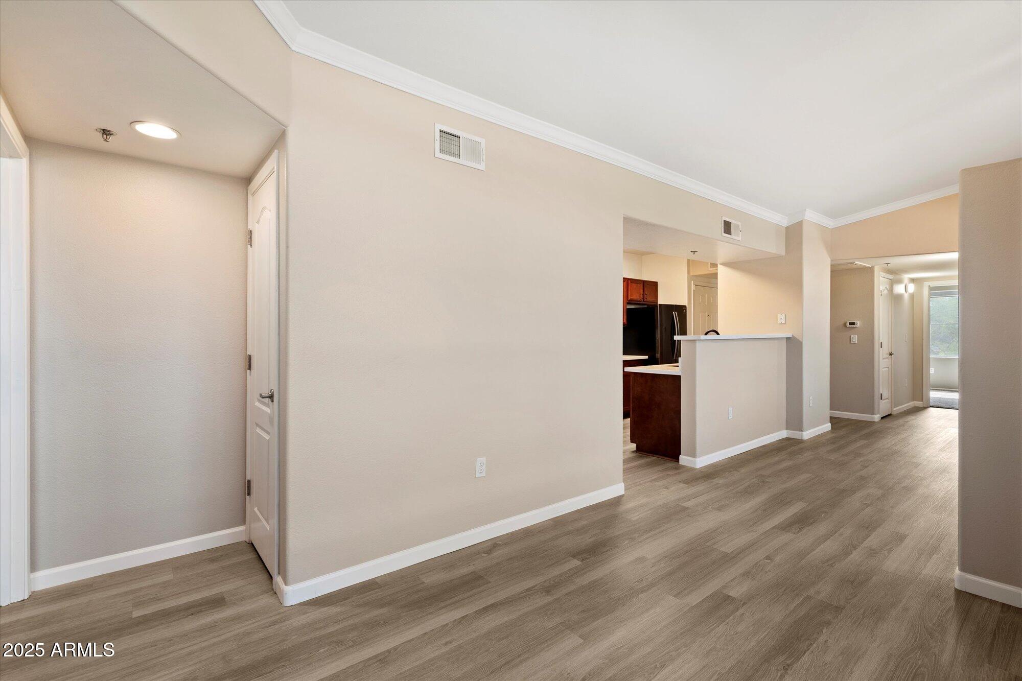 2134 E BROADWAY Road 2031