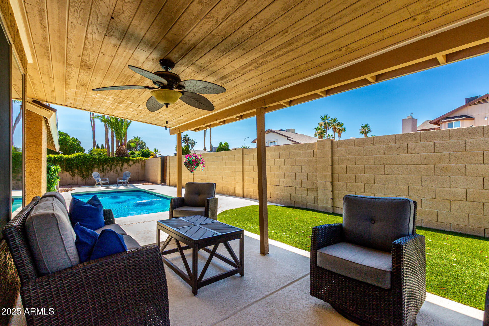 1630 W CALLE DEL NORTE