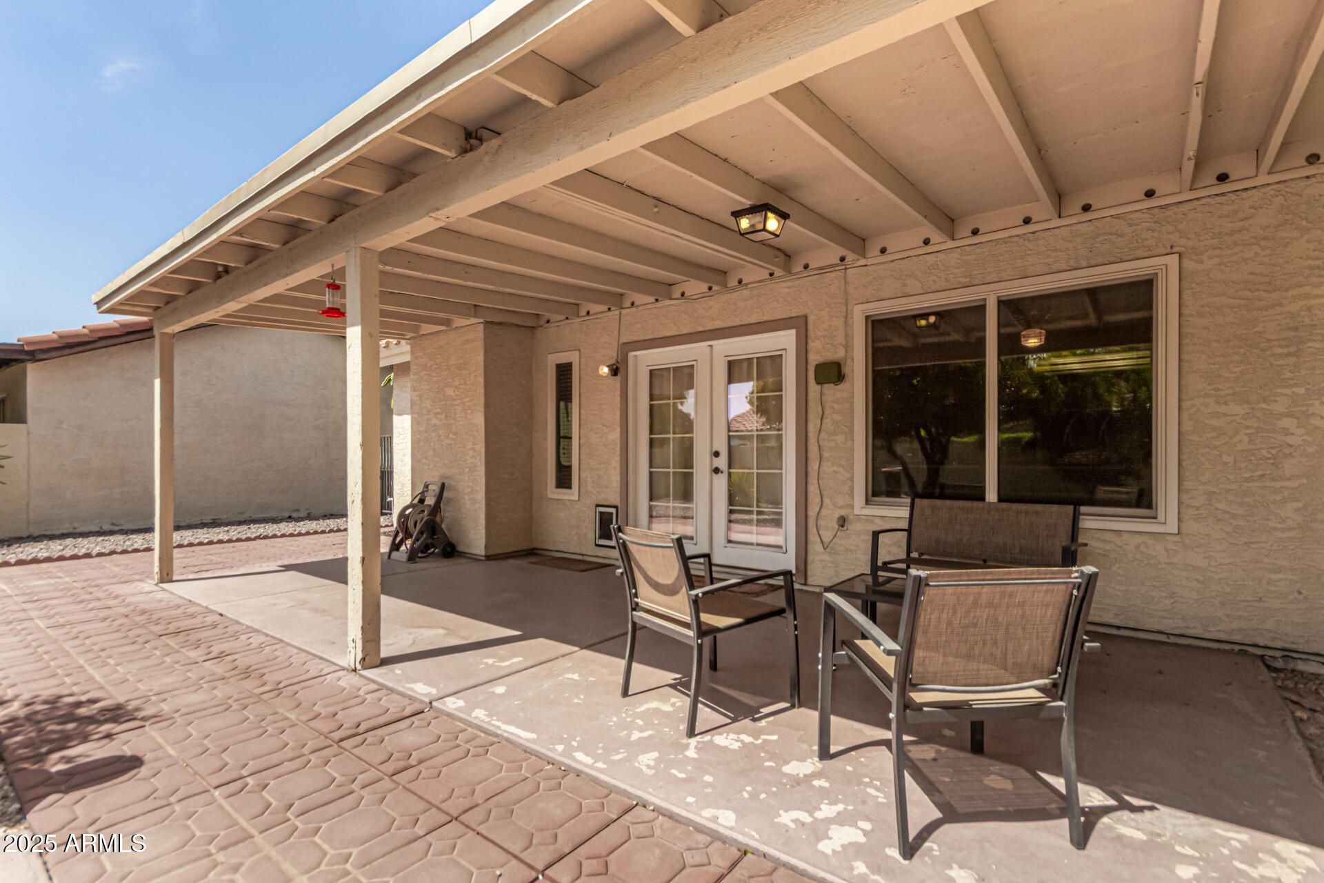 1382 N TAMARISK Drive
